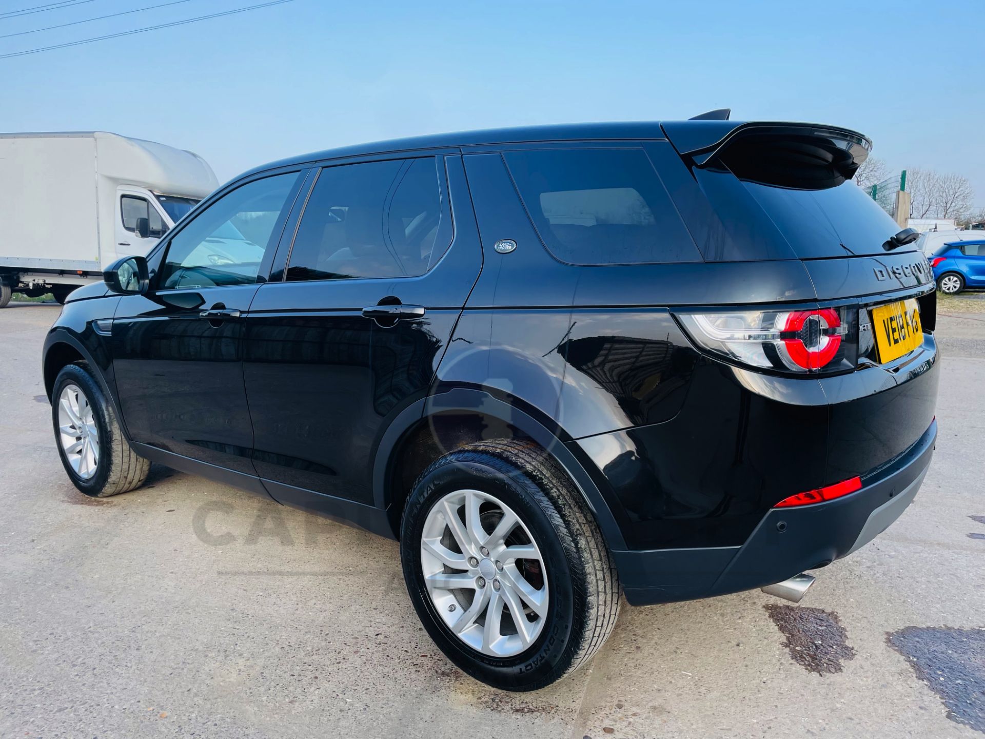 (On Sale) LAND ROVER DISCOVERY SPORT *SE TECH* 7 SEATER SUV (2018 - EURO 6) TD4 - AUTO *LOW MILEAGE* - Image 9 of 35