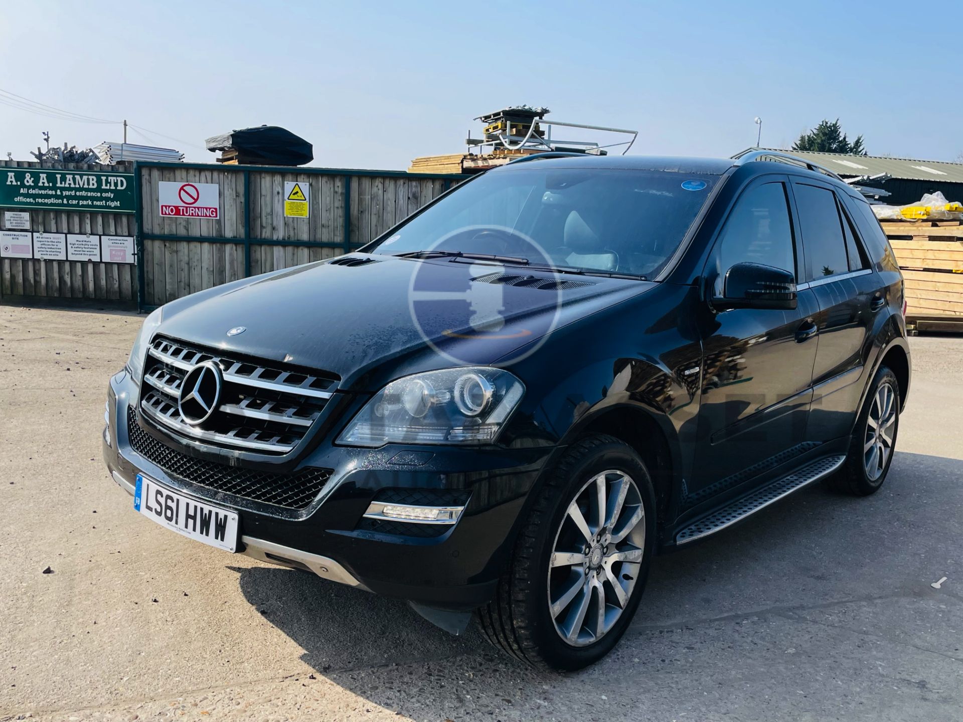 (On Sale) MERCEDES-BENZ ML 350 CDI *GRAND EDITION* SUV (61 REG) 3.0 DIESEL - AUTO *HUGE SPEC* - Image 5 of 53