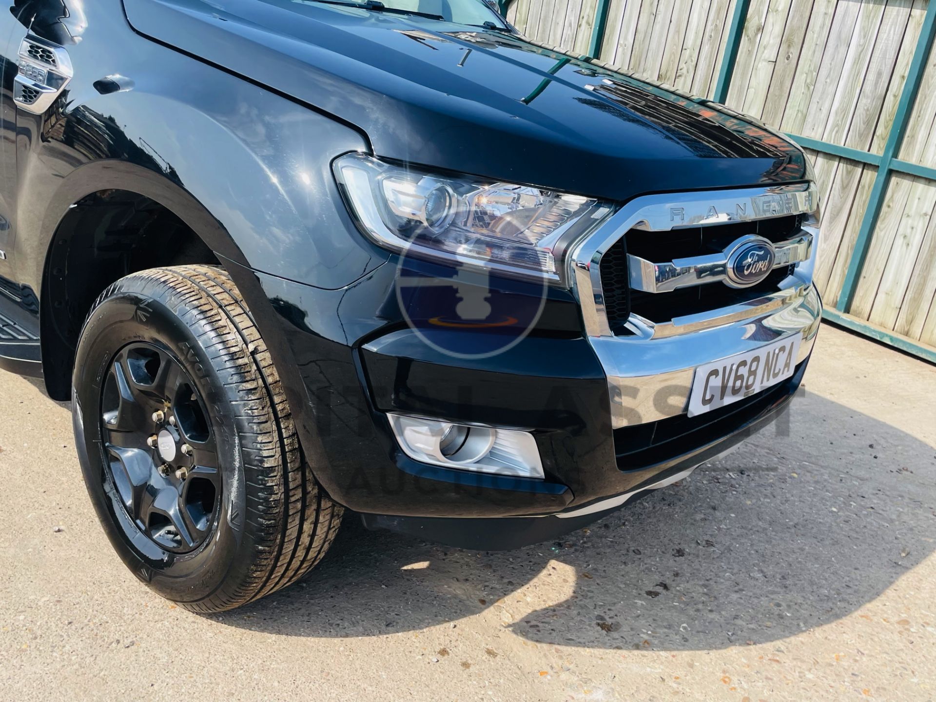 (On Sale) FORD RANGER *LIMITED* DOUBLE CAB PICK-UP (68 REG- EURO 6) TDCI - AUTO *FULLY LOADED* - Image 16 of 53