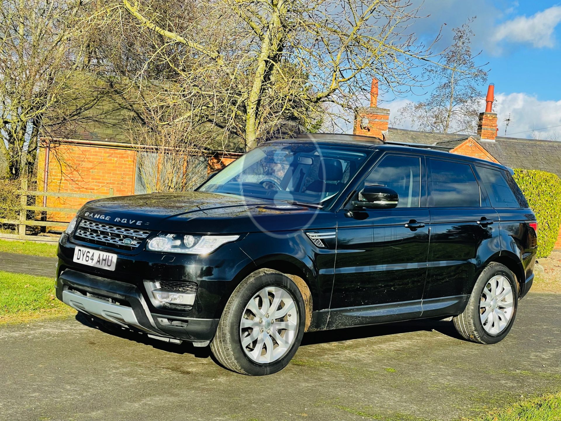 RANGE ROVER SPORT *HSE* SUV (2015 MODEL) 3.0 SDV6 - 8 SPEED AUTO *PAN ROOF - FULLY LOADED* (NO VAT)