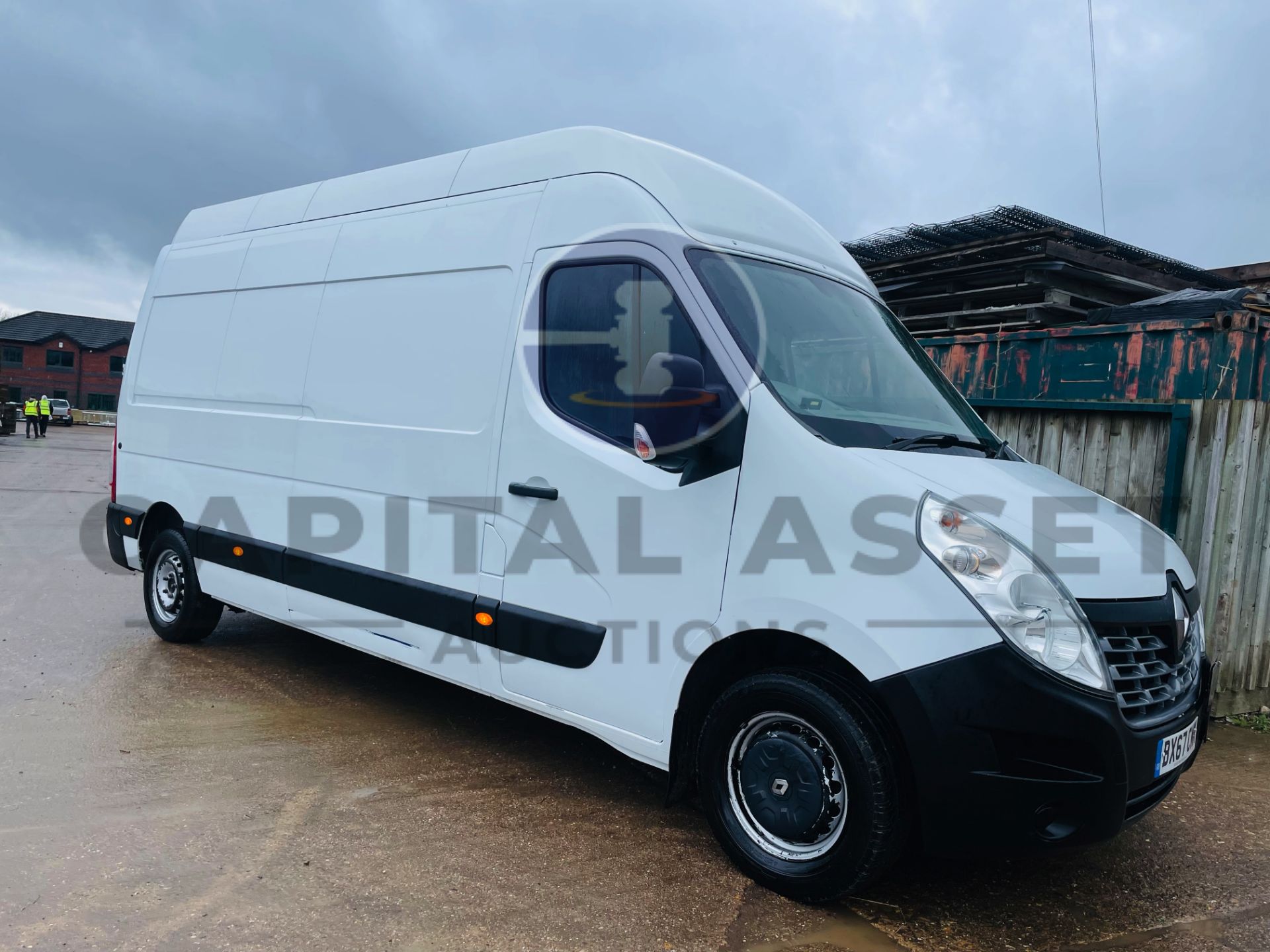 (On Sale) RENAULT MASTER *LWB - EXTRA HI-ROOF* (67 REG - EURO 6) 2.3 DCI-6 SPEED *SAT NAV* (1 OWNER) - Image 3 of 42