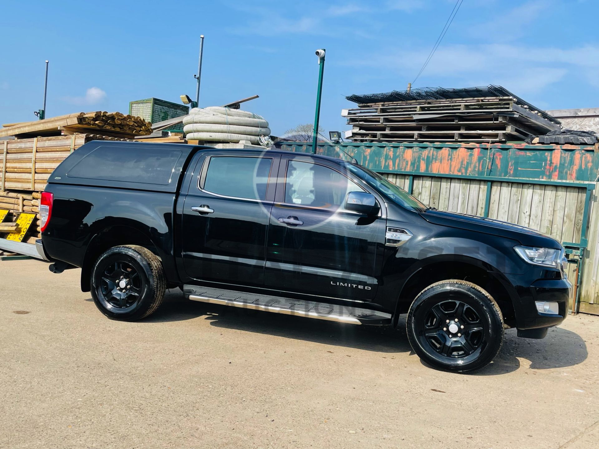 (On Sale) FORD RANGER *LIMITED* DOUBLE CAB PICK-UP (68 REG- EURO 6) TDCI - AUTO *FULLY LOADED* - Image 14 of 53