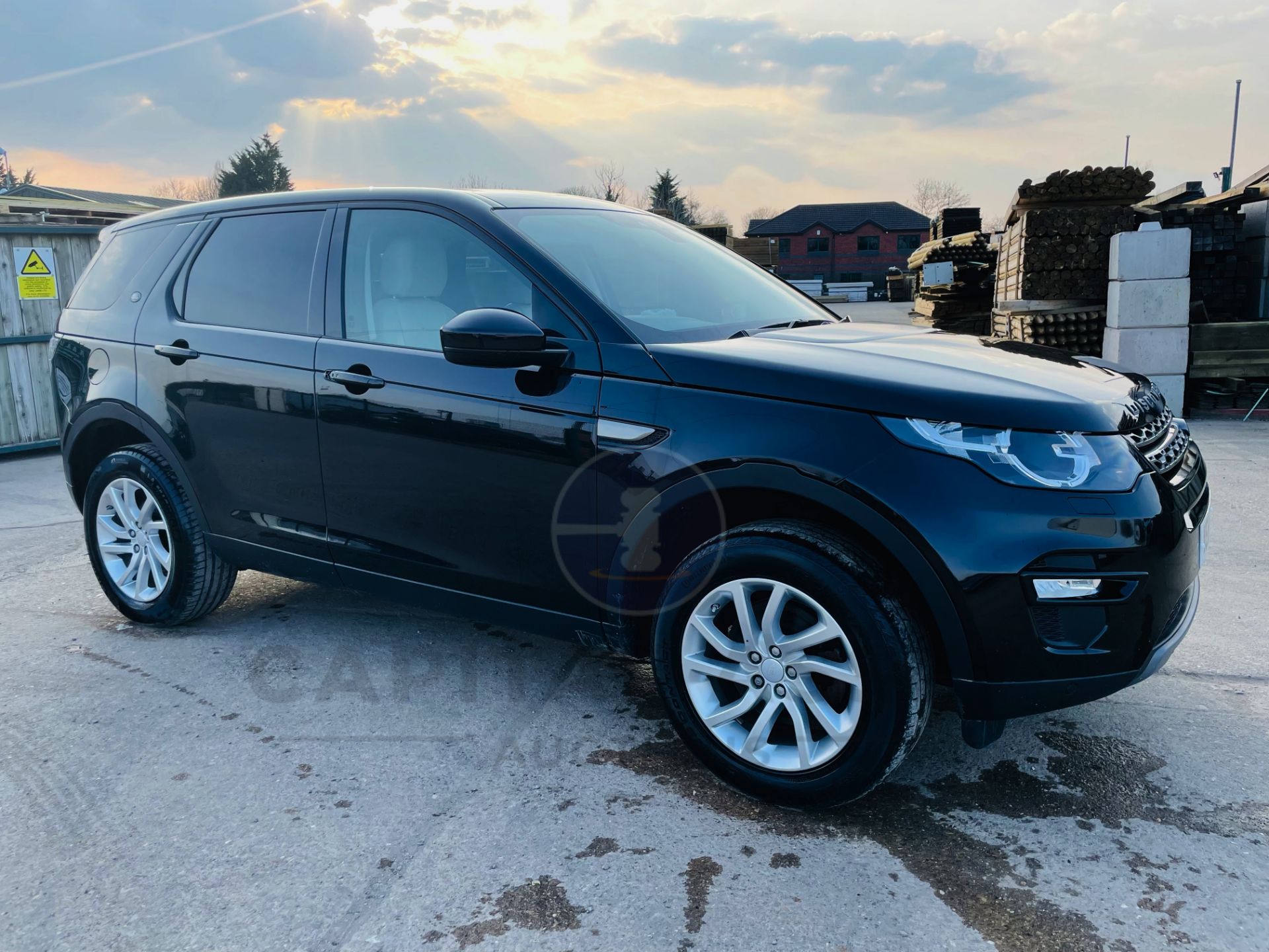 (On Sale) LAND ROVER DISCOVERY SPORT *SE TECH* 7 SEATER SUV (2018 - EURO 6) TD4 - AUTO *LOW MILEAGE* - Image 2 of 35