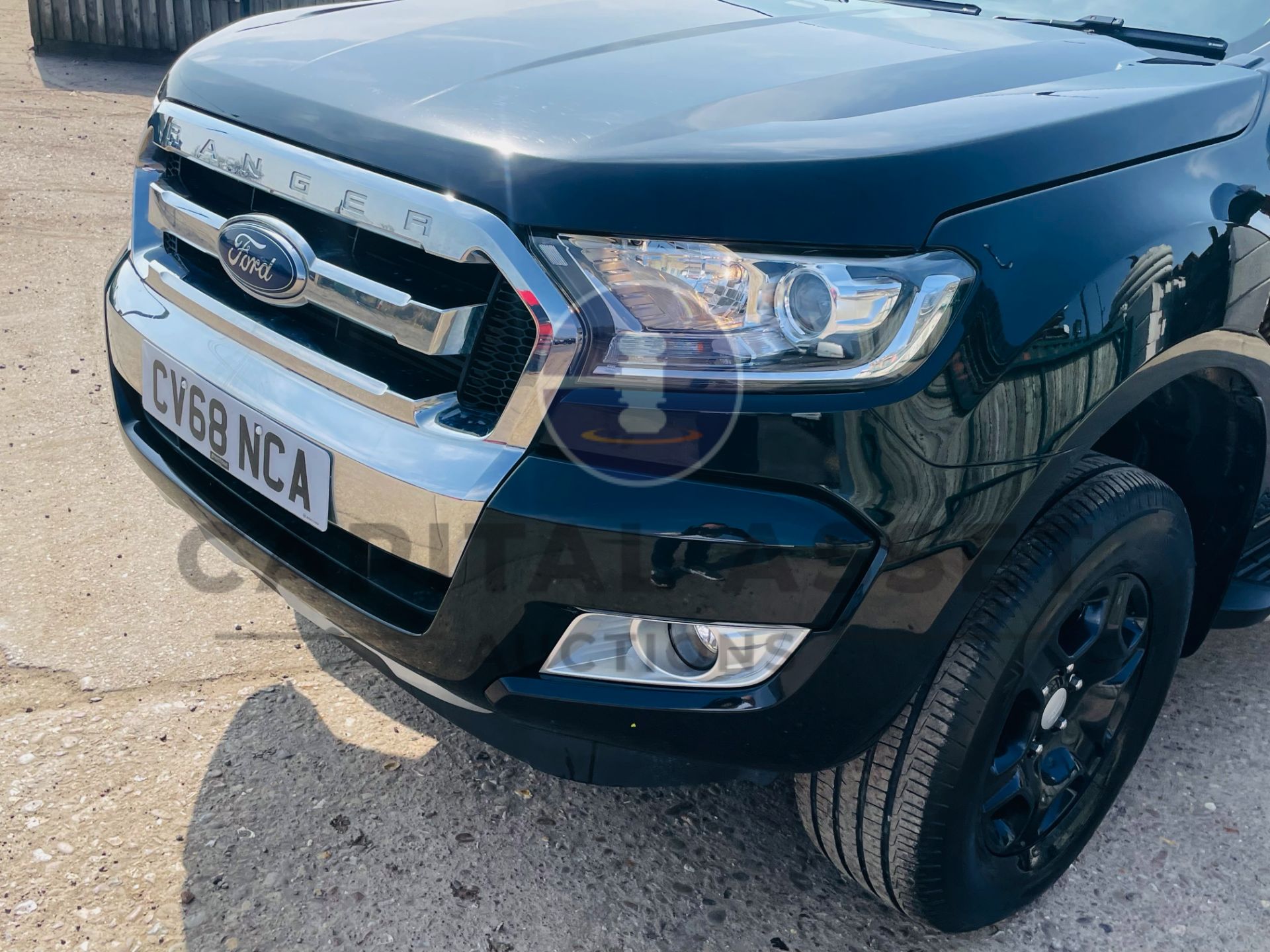 (On Sale) FORD RANGER *LIMITED* DOUBLE CAB PICK-UP (68 REG- EURO 6) TDCI - AUTO *FULLY LOADED* - Image 17 of 53