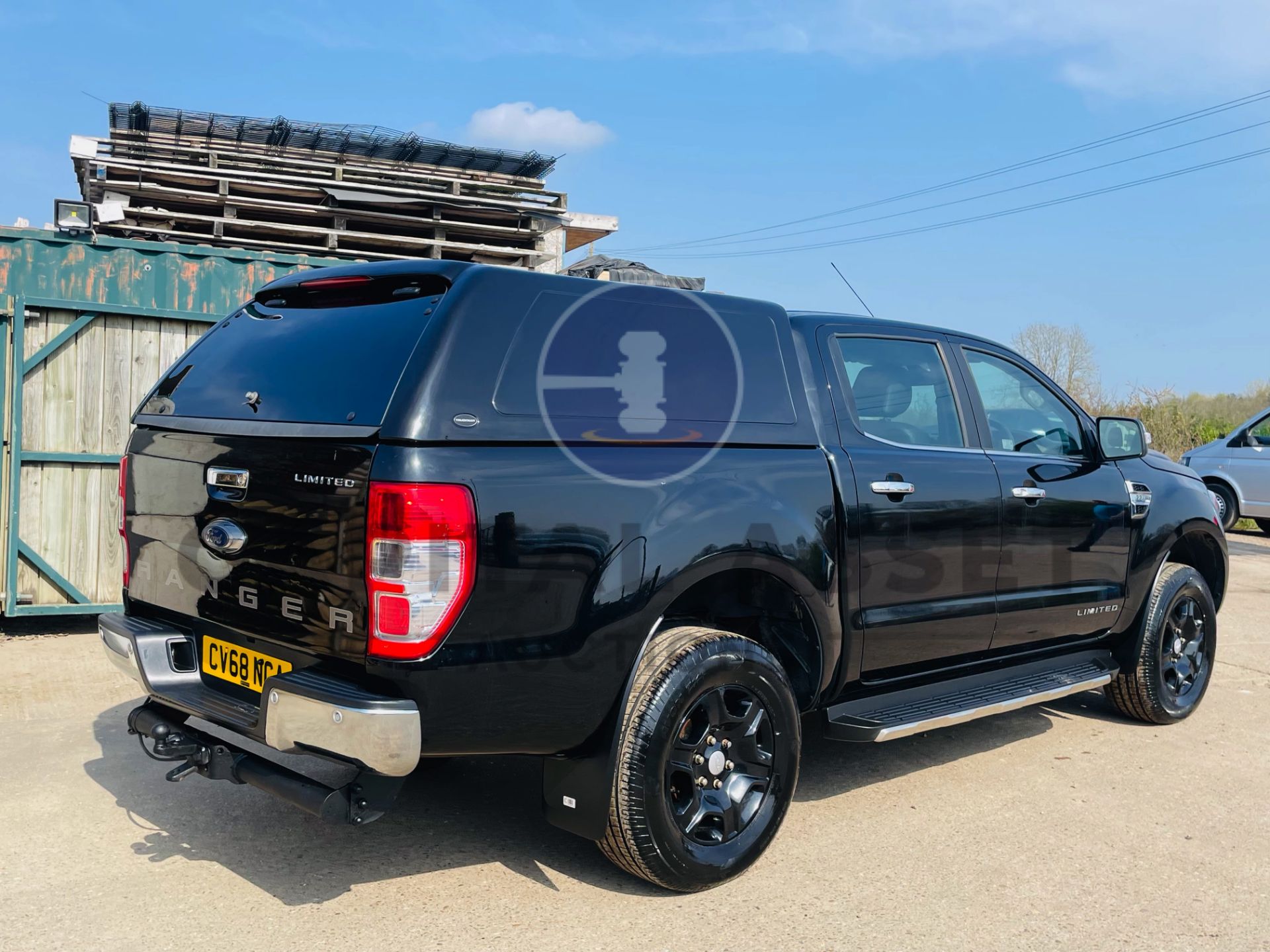 (On Sale) FORD RANGER *LIMITED* DOUBLE CAB PICK-UP (68 REG- EURO 6) TDCI - AUTO *FULLY LOADED* - Image 12 of 53