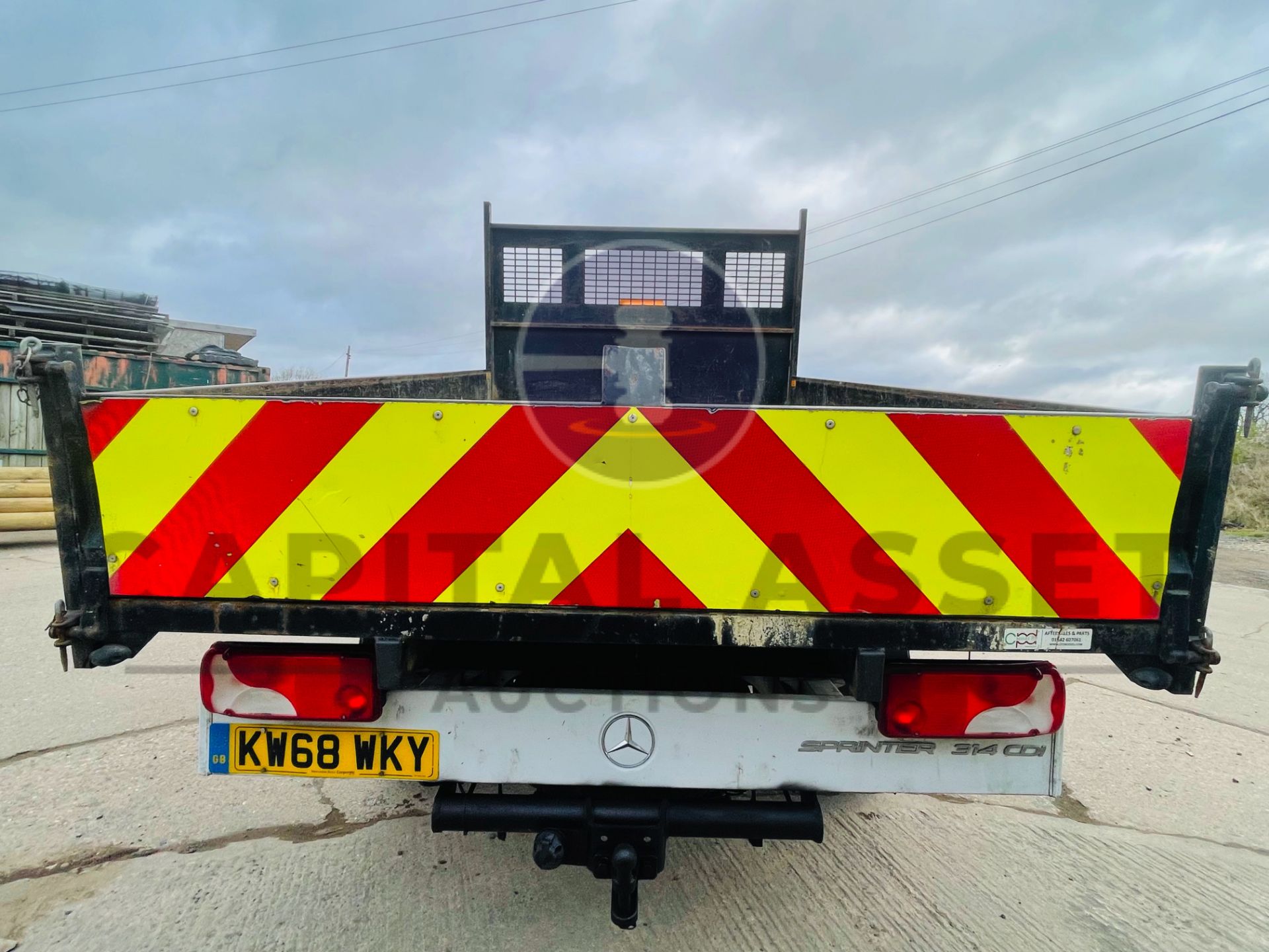 MERCEDES-BENZ SPRINTER 314 CDI *LWB - D/CAB TIPPER* (2019 - EURO 6) 140 BHP - 6 SPEED (1 OWNER) - Image 11 of 35