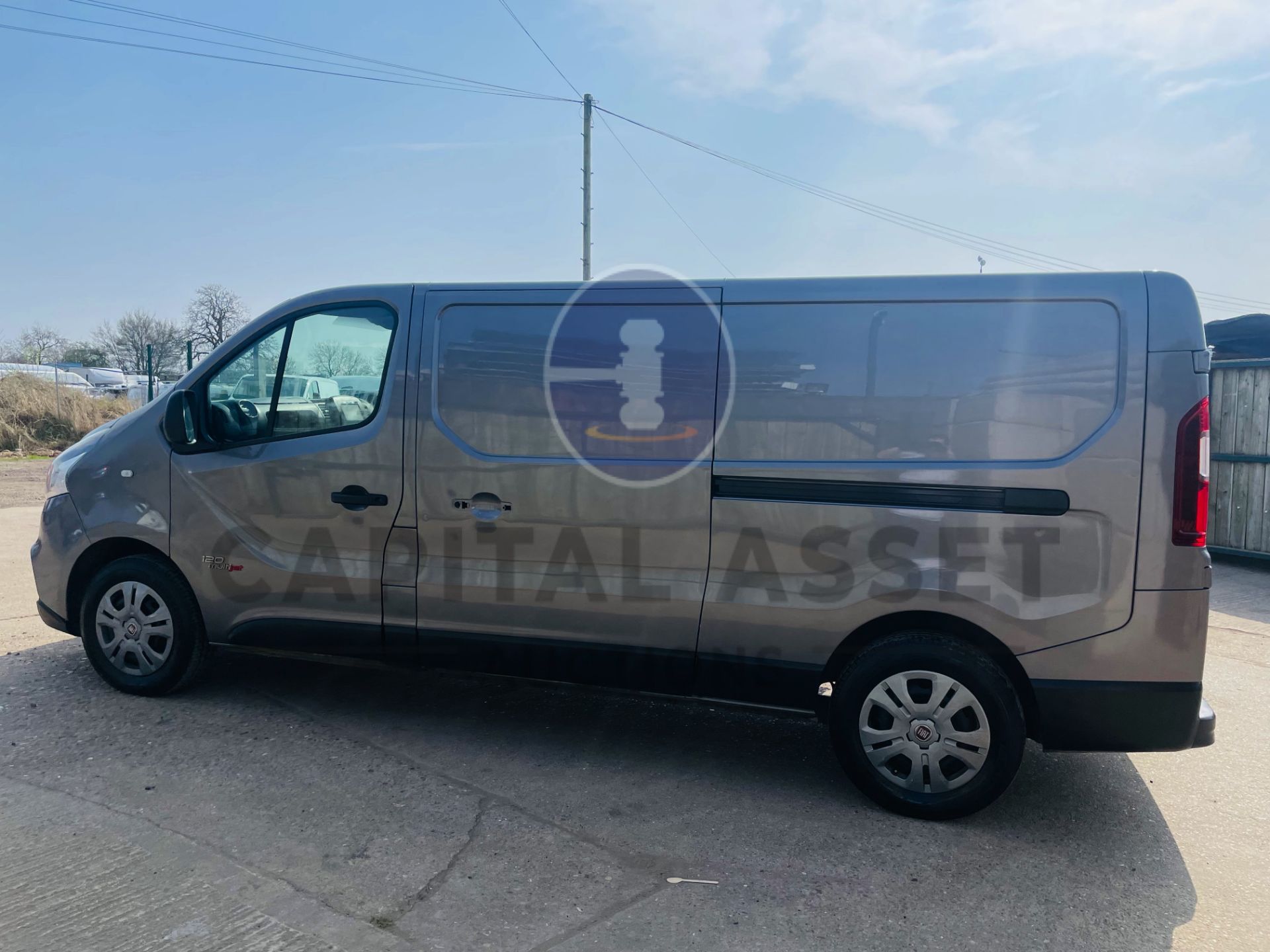 (On Sale) FIAT TALENTO SX *LWB VAN* (68 REG - EURO 6) '1.6 DIESEL - 6 SPEED' *NAV & A/C* (1 OWNER) - Image 8 of 43