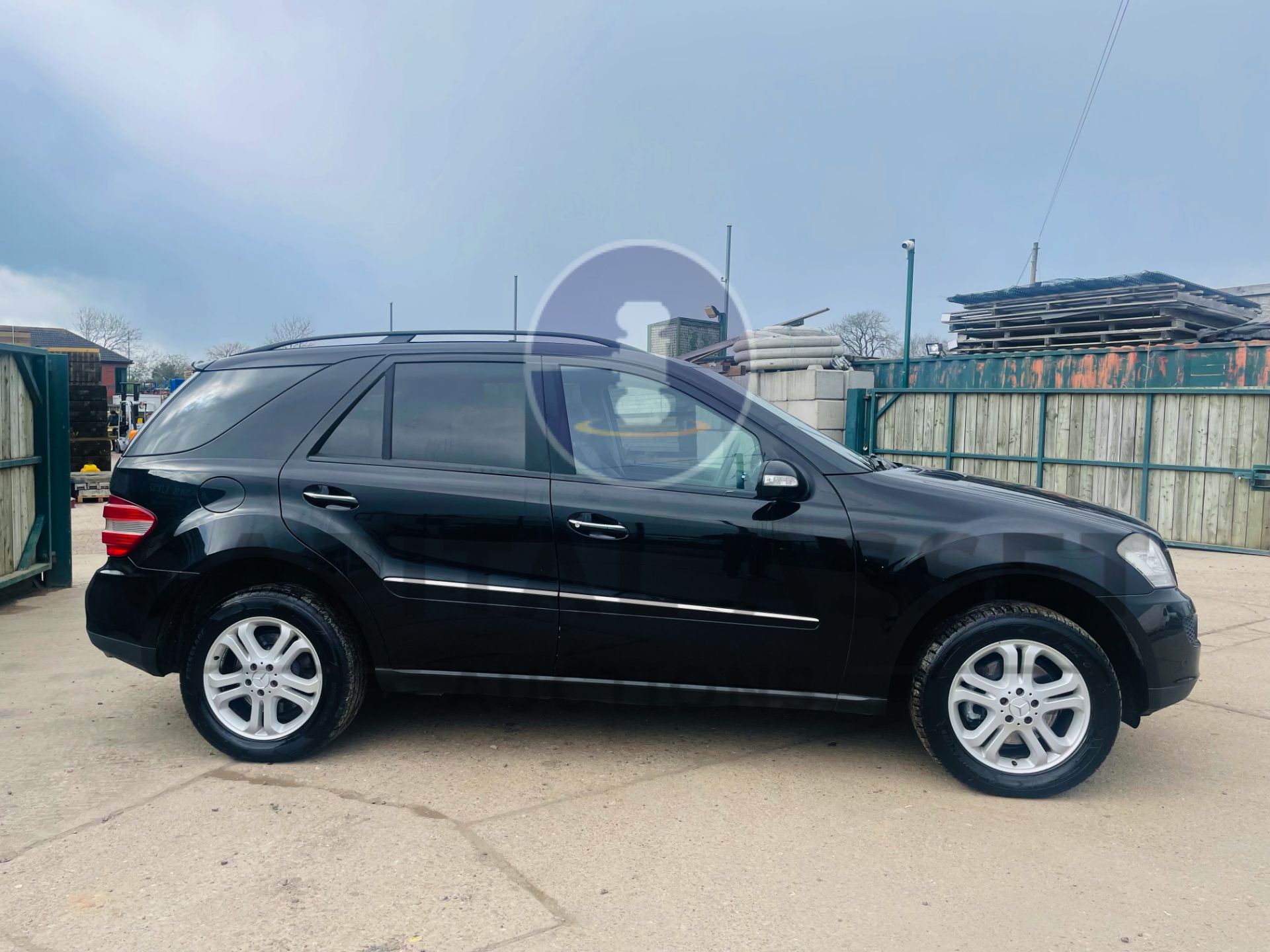 ON SALE MERCEDES-BENZ ML 320 CDI *SE EDITION* SUV (2007 MODEL) '3.0 DIESEL - AUTOMATIC' *LEATHER - Image 14 of 49