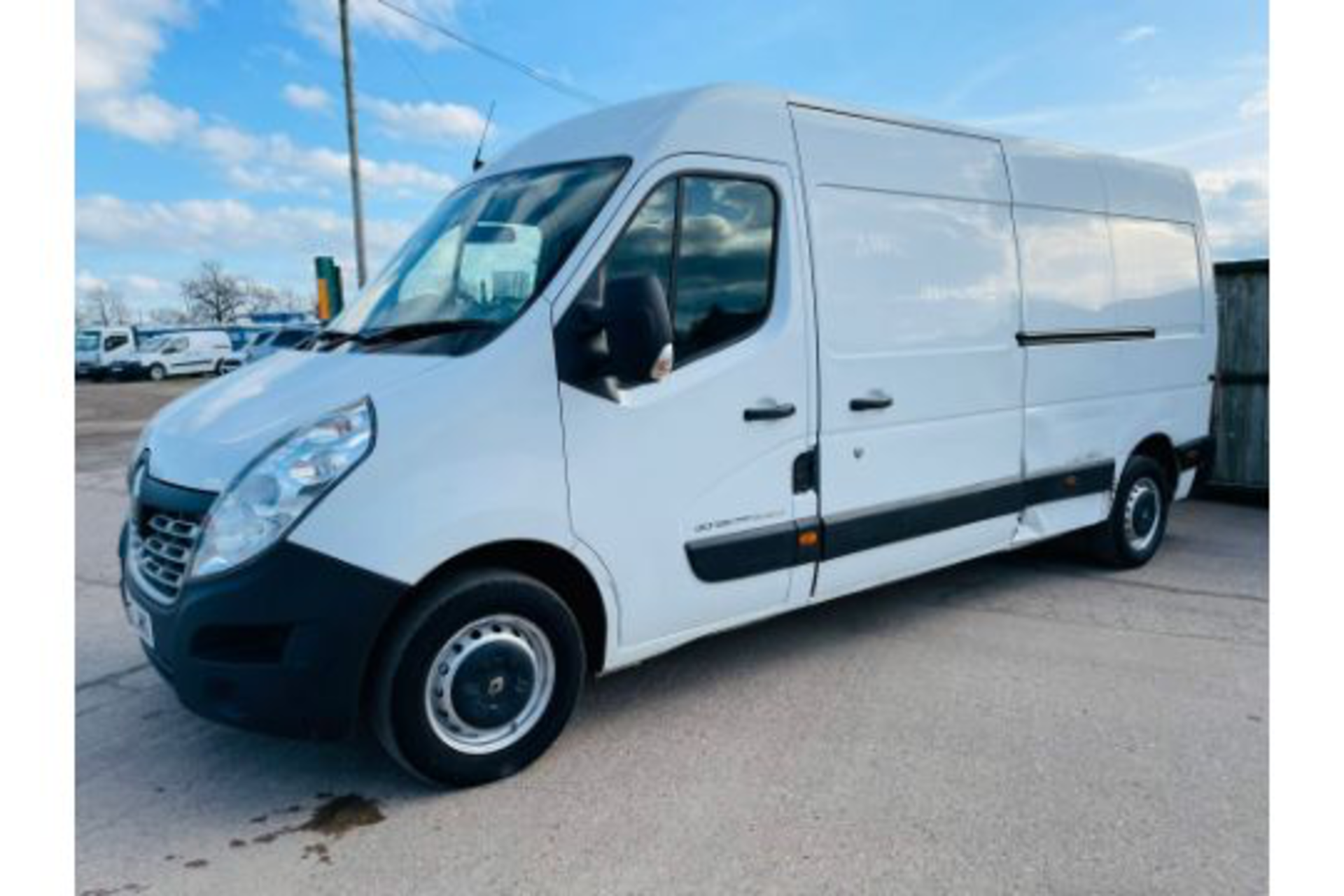 On Sale RENAULT MASTER LM35 (145) "BUSINESS ENERGY" START/STOP EURO 6 - LONG WHEEL BASE - 2017 REG - - Image 7 of 15