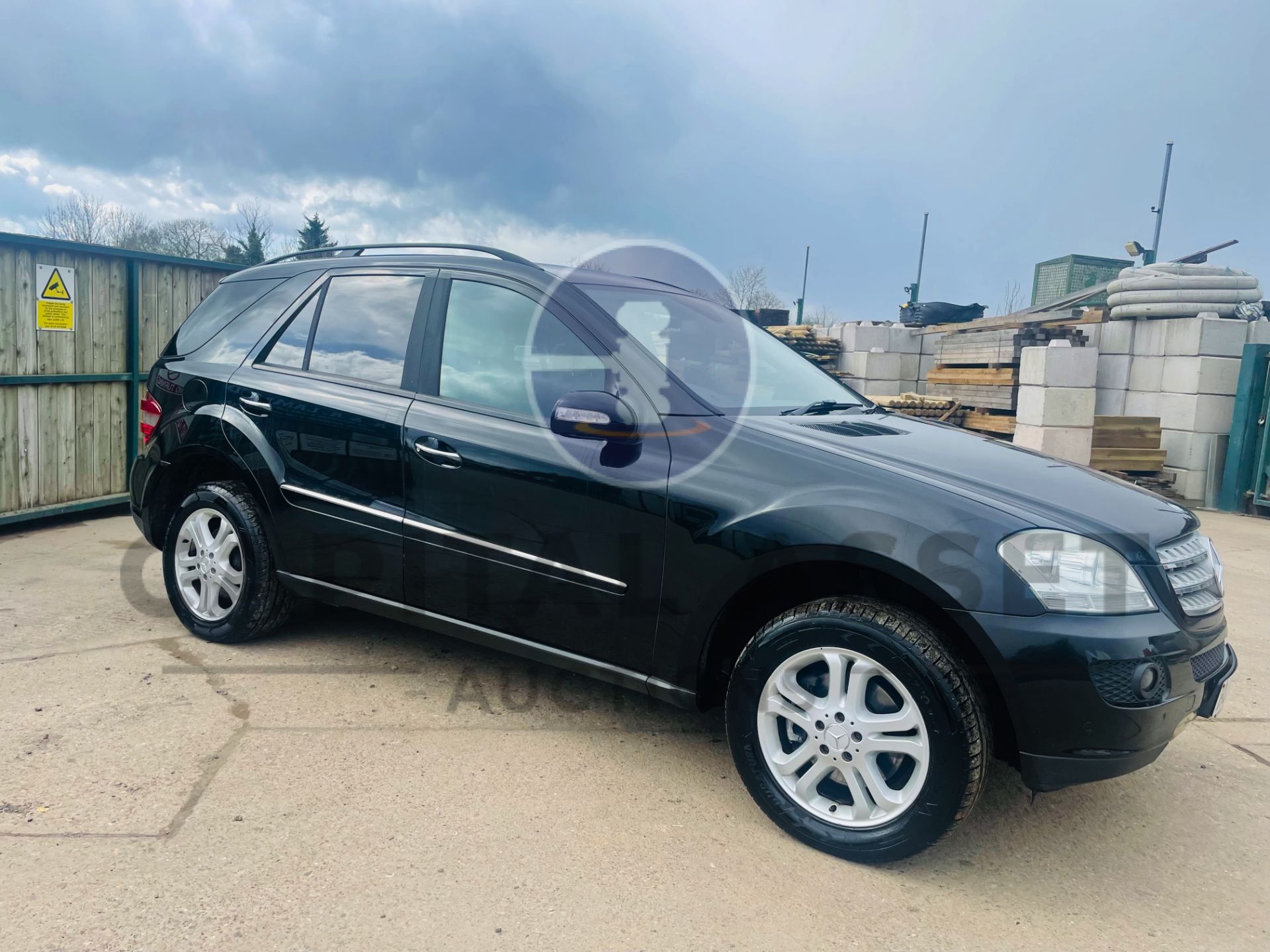 ON SALE MERCEDES-BENZ ML 320 CDI *SE EDITION* SUV (2007 MODEL) '3.0 DIESEL - AUTOMATIC' *LEATHER - Image 2 of 49