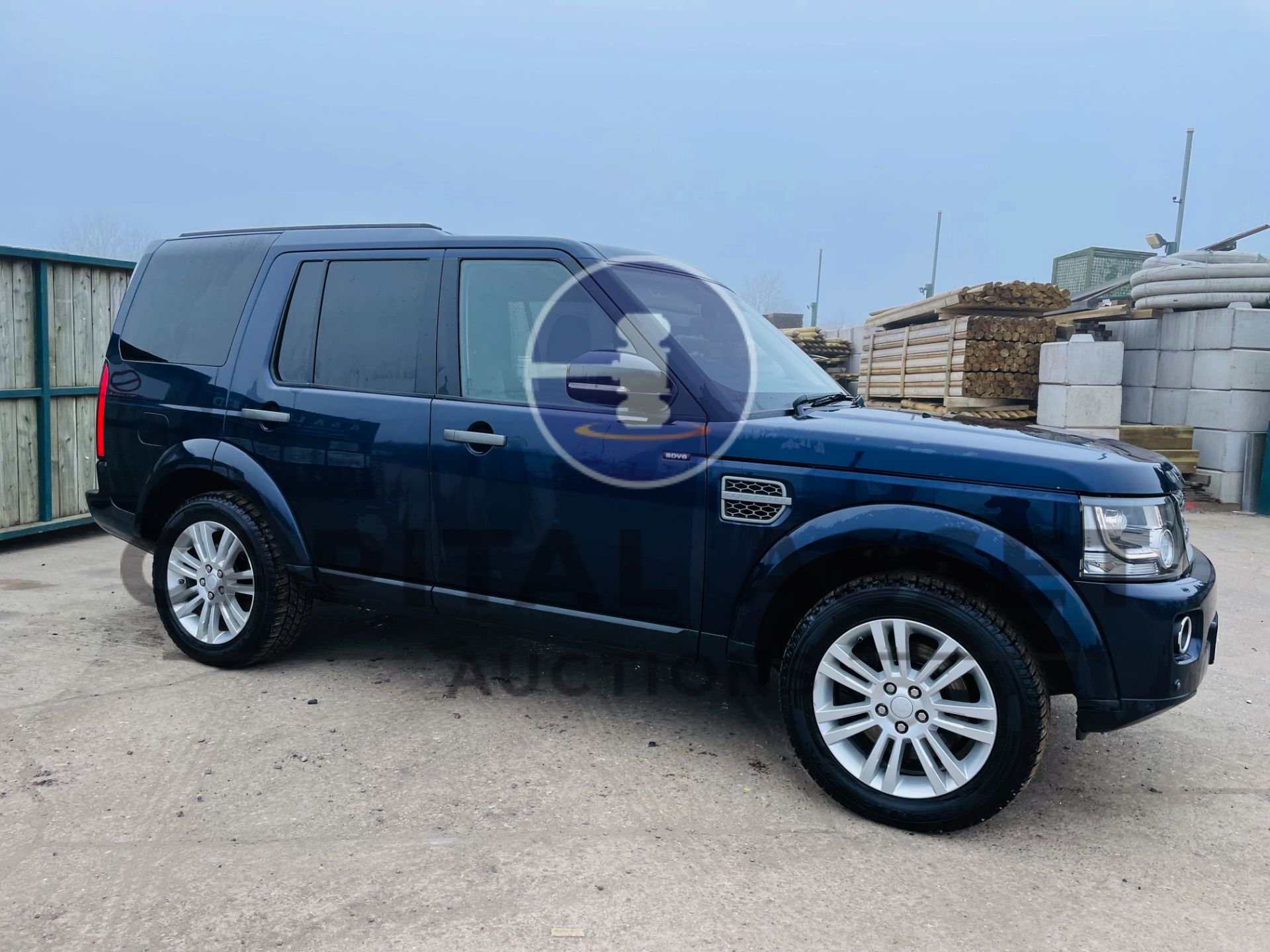 LAND ROVER DISCOVERY 4 *SE* SUV (2016 -FACELIFT) 3.0 SDV6 - 255 BHP - 8 SPEED AUTO *GREAT SPEC*