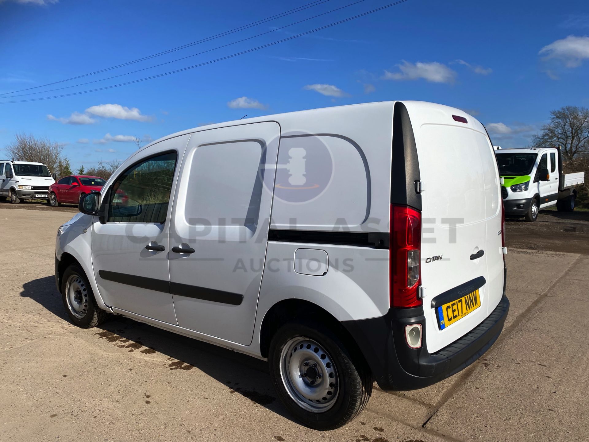 ON SALE MERCEDES CITAN 111CDI LWB (2017) FSH - A/C - ELEC PACK - EURO 6 - TWIN SIDE DOORS (NO VAT) - Image 6 of 17