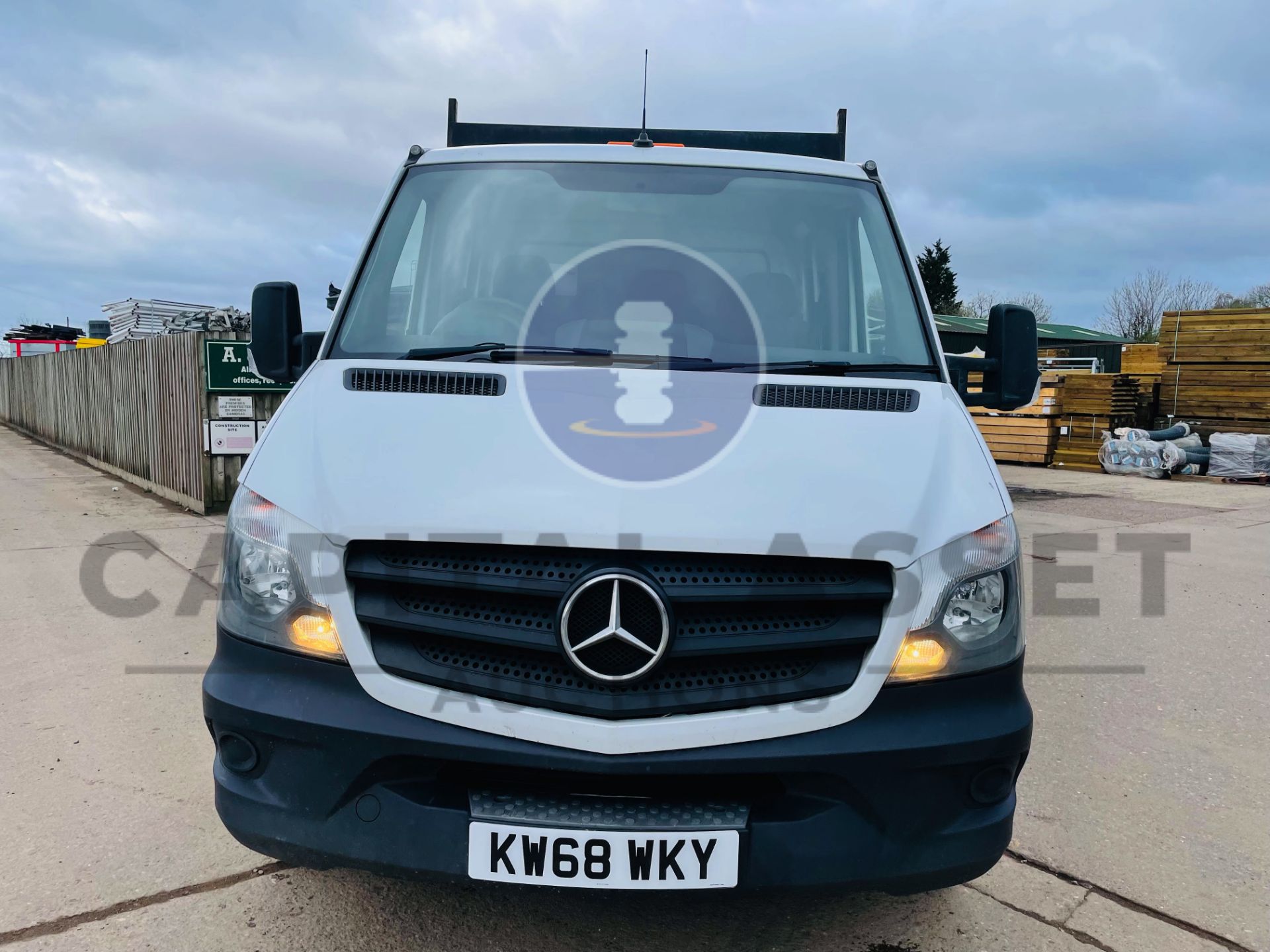 MERCEDES-BENZ SPRINTER 314 CDI *LWB - D/CAB TIPPER* (2019 - EURO 6) 140 BHP - 6 SPEED (1 OWNER) - Image 4 of 35