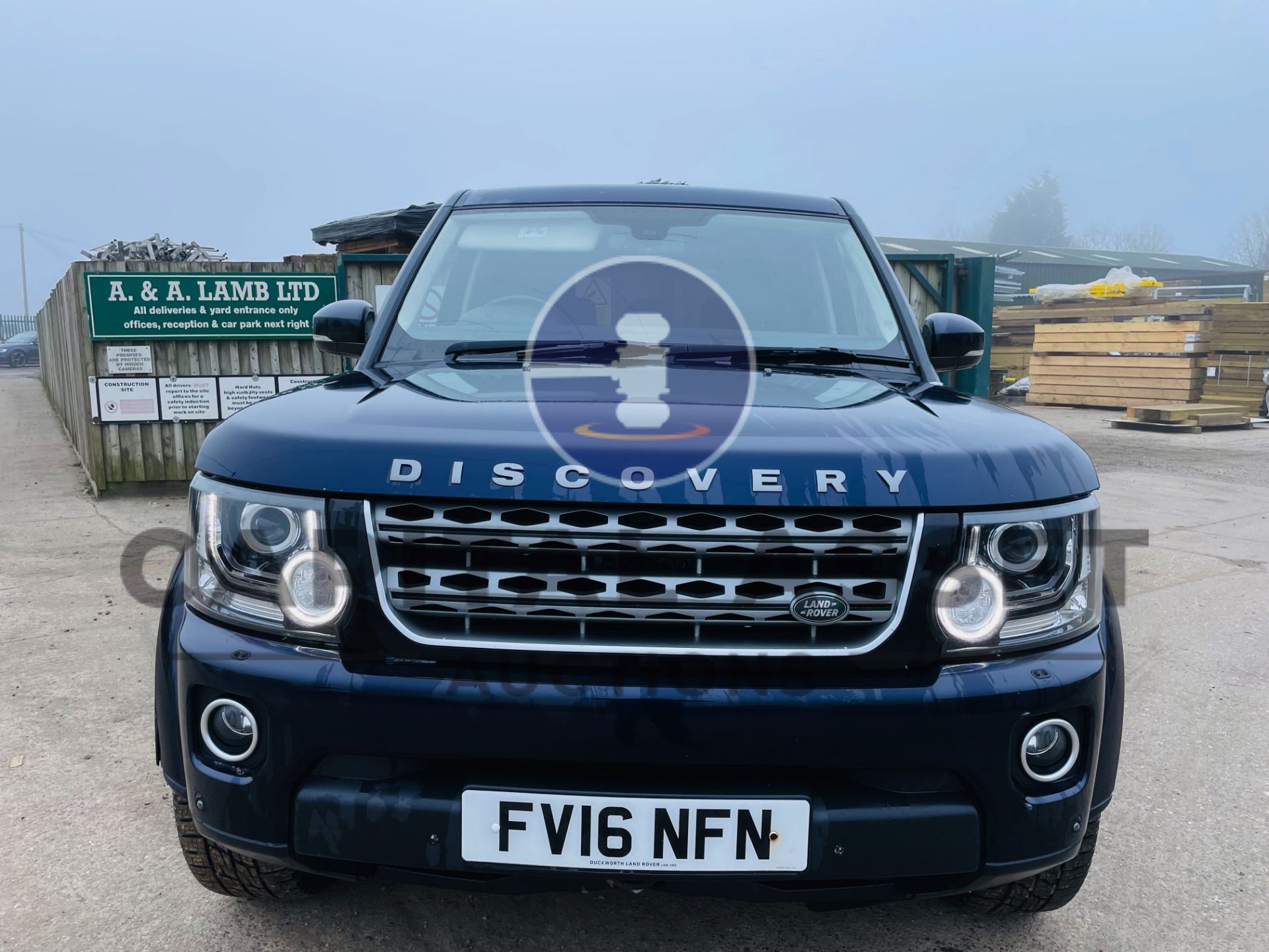 LAND ROVER DISCOVERY 4 *SE* SUV (2016 -FACELIFT) 3.0 SDV6 - 255 BHP - 8 SPEED AUTO *GREAT SPEC* - Image 4 of 52