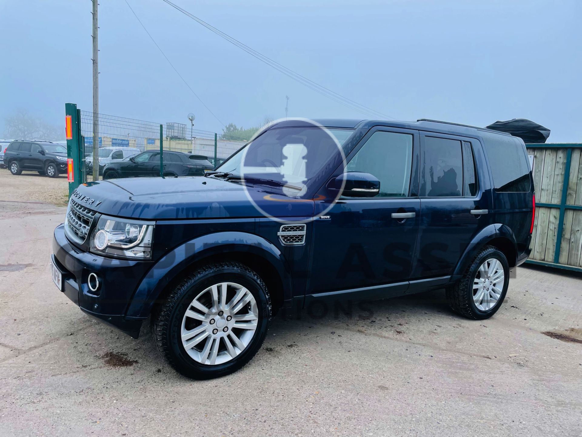 LAND ROVER DISCOVERY 4 *SE* SUV (2016 -FACELIFT) 3.0 SDV6 - 255 BHP - 8 SPEED AUTO *GREAT SPEC* - Image 7 of 52