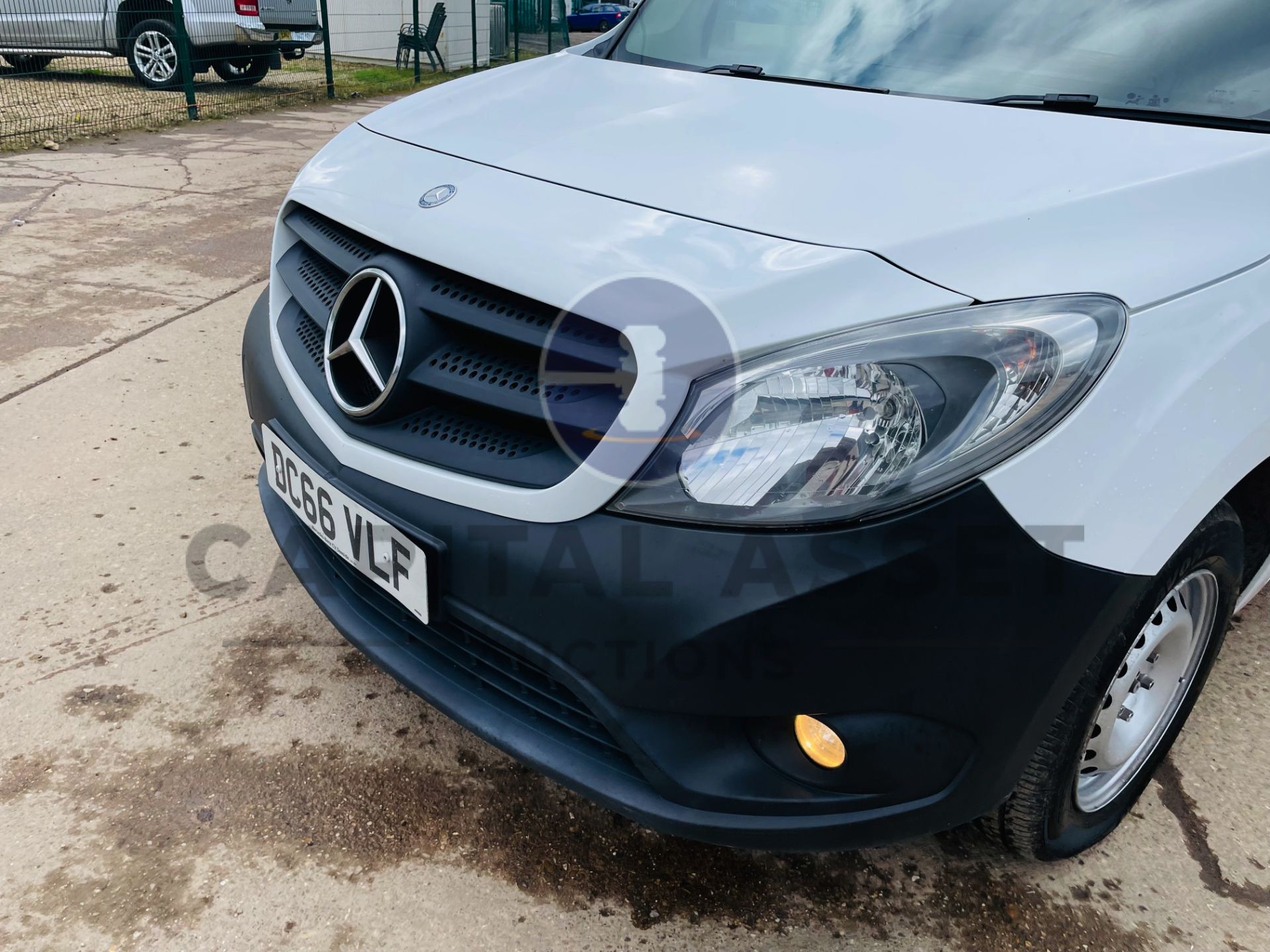 MERCEDES-BENZ CITAN 111 CDI *XLWB - 5 SEATER CREW VAN* (2017 - EURO 6) 110 BHP - 6 SPEED *AIR CON* - Image 16 of 40