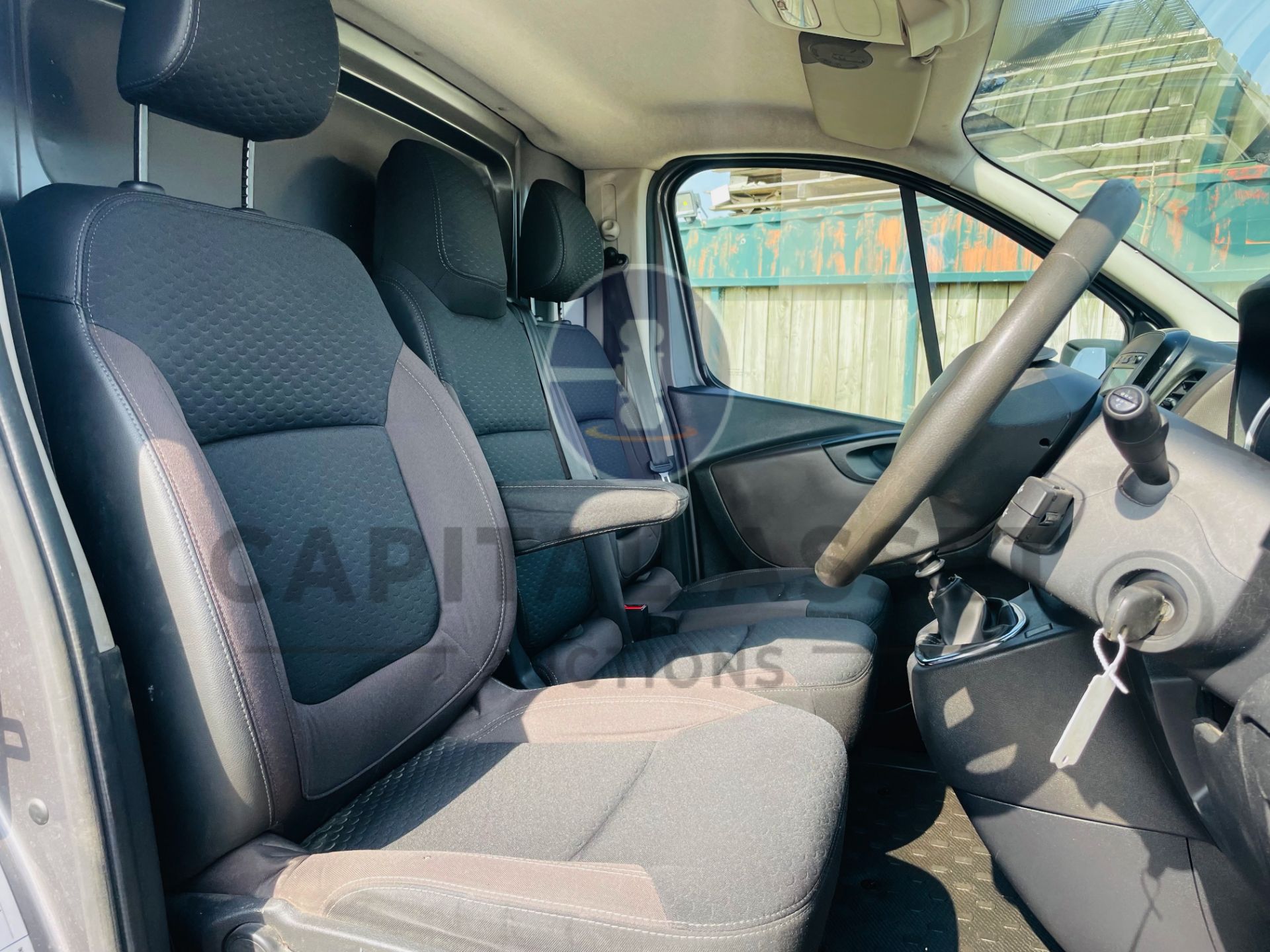 (On Sale) FIAT TALENTO SX *LWB VAN* (68 REG - EURO 6) '1.6 DIESEL - 6 SPEED' *NAV & A/C* (1 OWNER) - Image 27 of 43