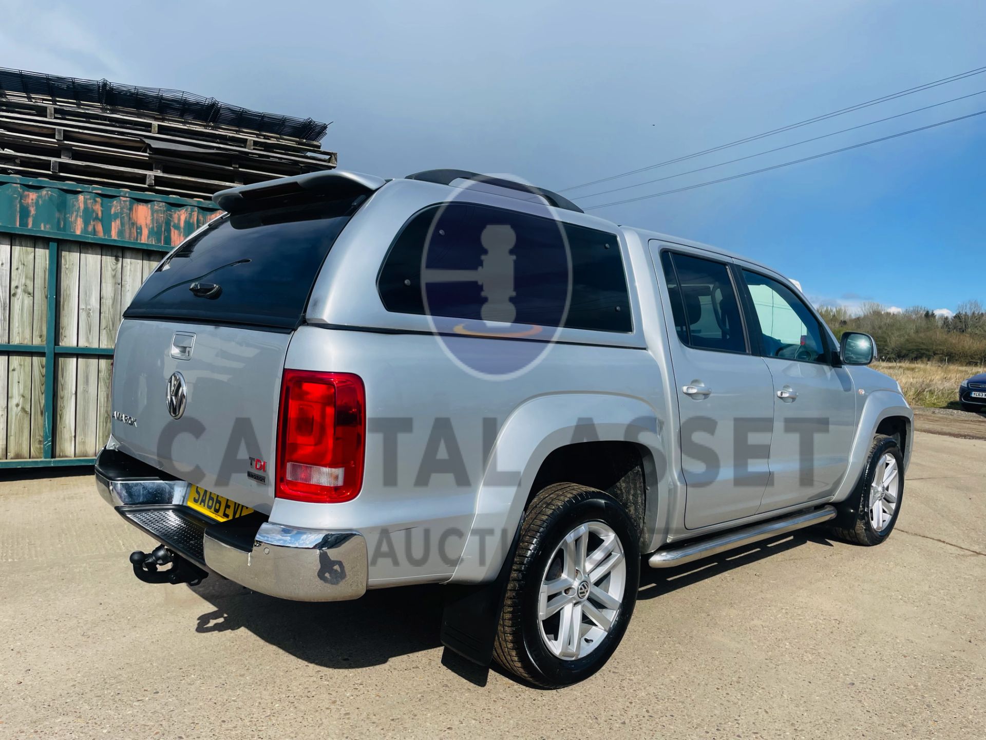 (On Sale) VOLKSWAGEN AMAROK *HIGHLINE* D/CAB PICK-UP (66 REG -EURO 6) 4MOTION - AUTO *LEATHER & NAV* - Image 12 of 51