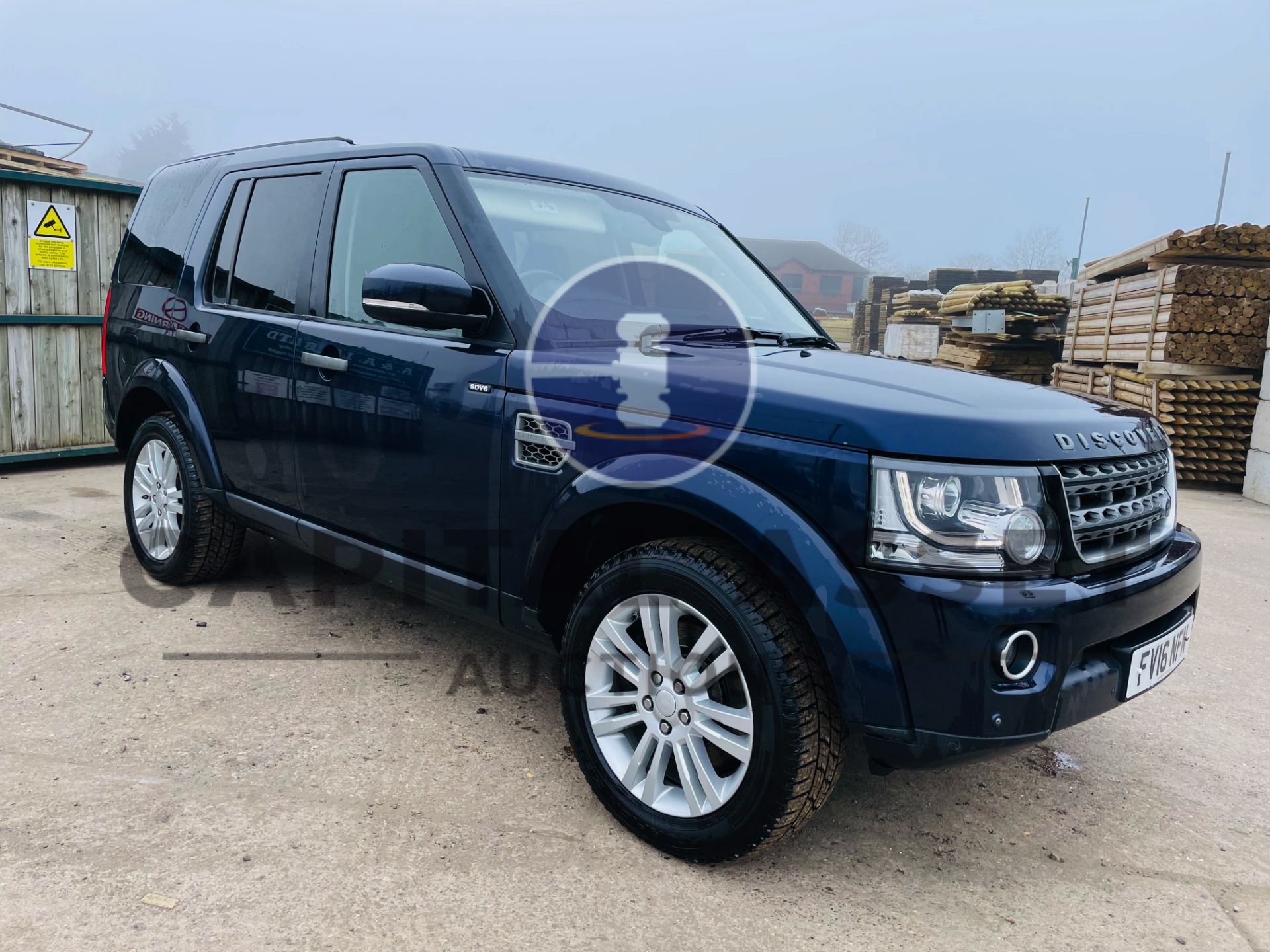 LAND ROVER DISCOVERY 4 *SE* SUV (2016 -FACELIFT) 3.0 SDV6 - 255 BHP - 8 SPEED AUTO *GREAT SPEC* - Image 3 of 52