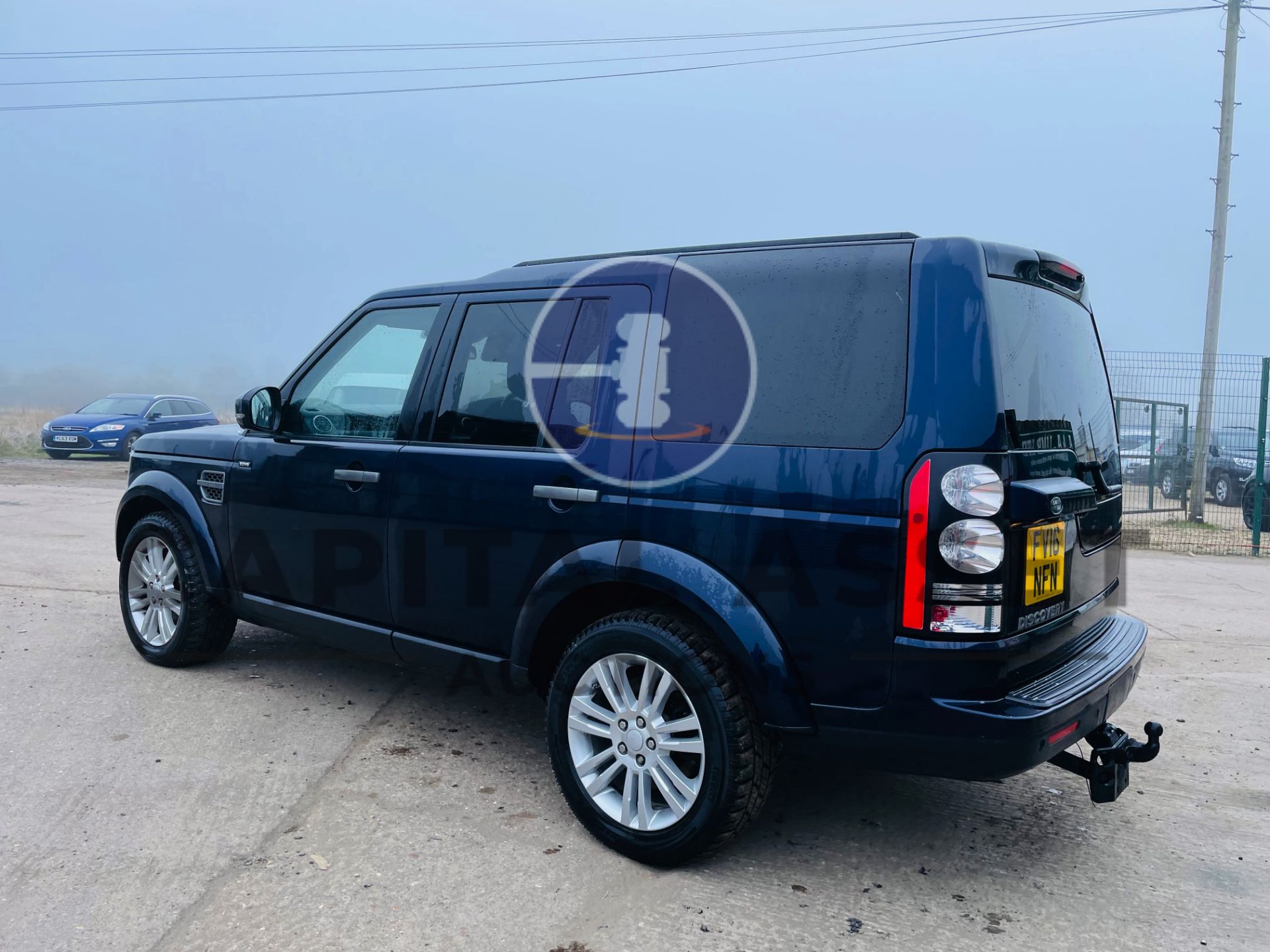 LAND ROVER DISCOVERY 4 *SE* SUV (2016 -FACELIFT) 3.0 SDV6 - 255 BHP - 8 SPEED AUTO *GREAT SPEC* - Image 9 of 52