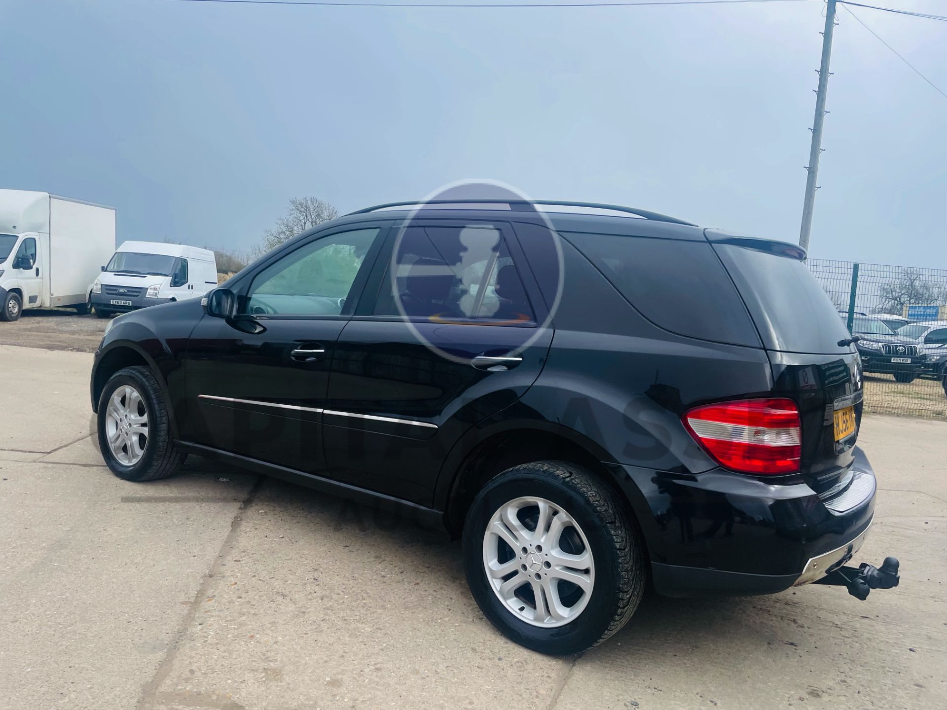 ON SALE MERCEDES-BENZ ML 320 CDI *SE EDITION* SUV (2007 MODEL) '3.0 DIESEL - AUTOMATIC' *LEATHER - Image 9 of 49