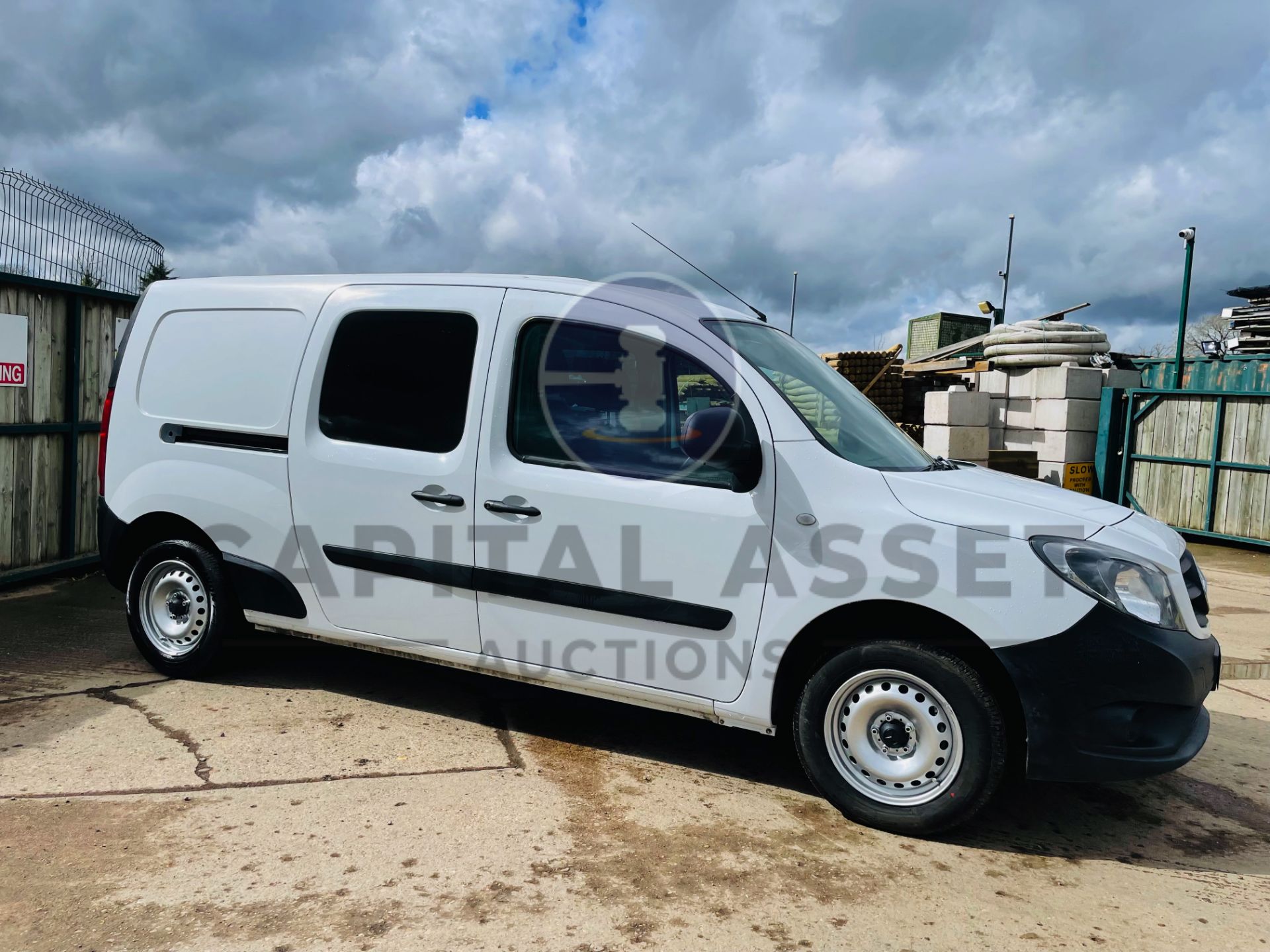 MERCEDES-BENZ CITAN 111 CDI *XLWB - 5 SEATER CREW VAN* (2017 - EURO 6) 110 BHP - 6 SPEED *AIR CON*