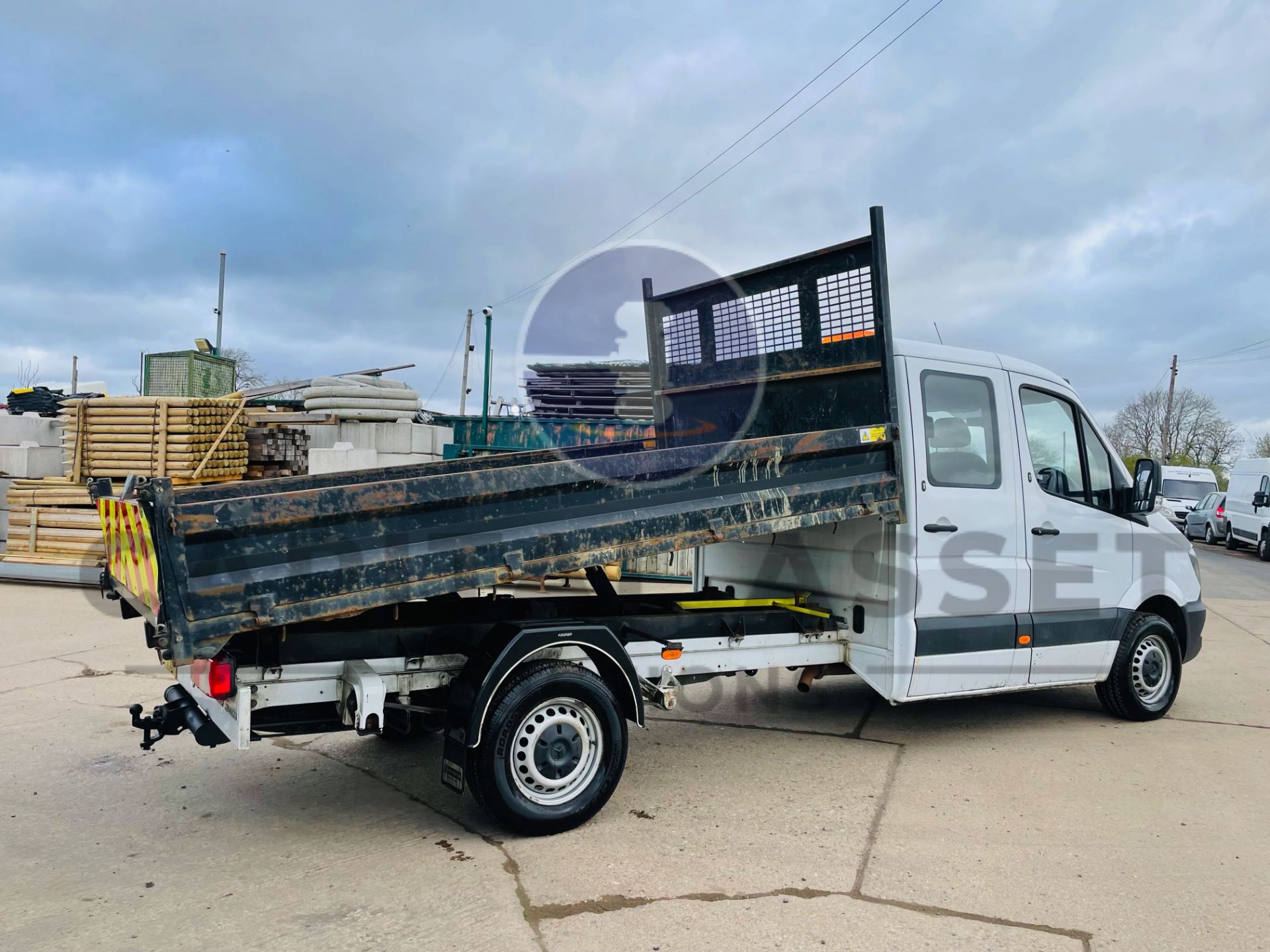 MERCEDES-BENZ SPRINTER 314 CDI *LWB - D/CAB TIPPER* (2019 - EURO 6) 140 BHP - 6 SPEED (1 OWNER) - Image 13 of 35