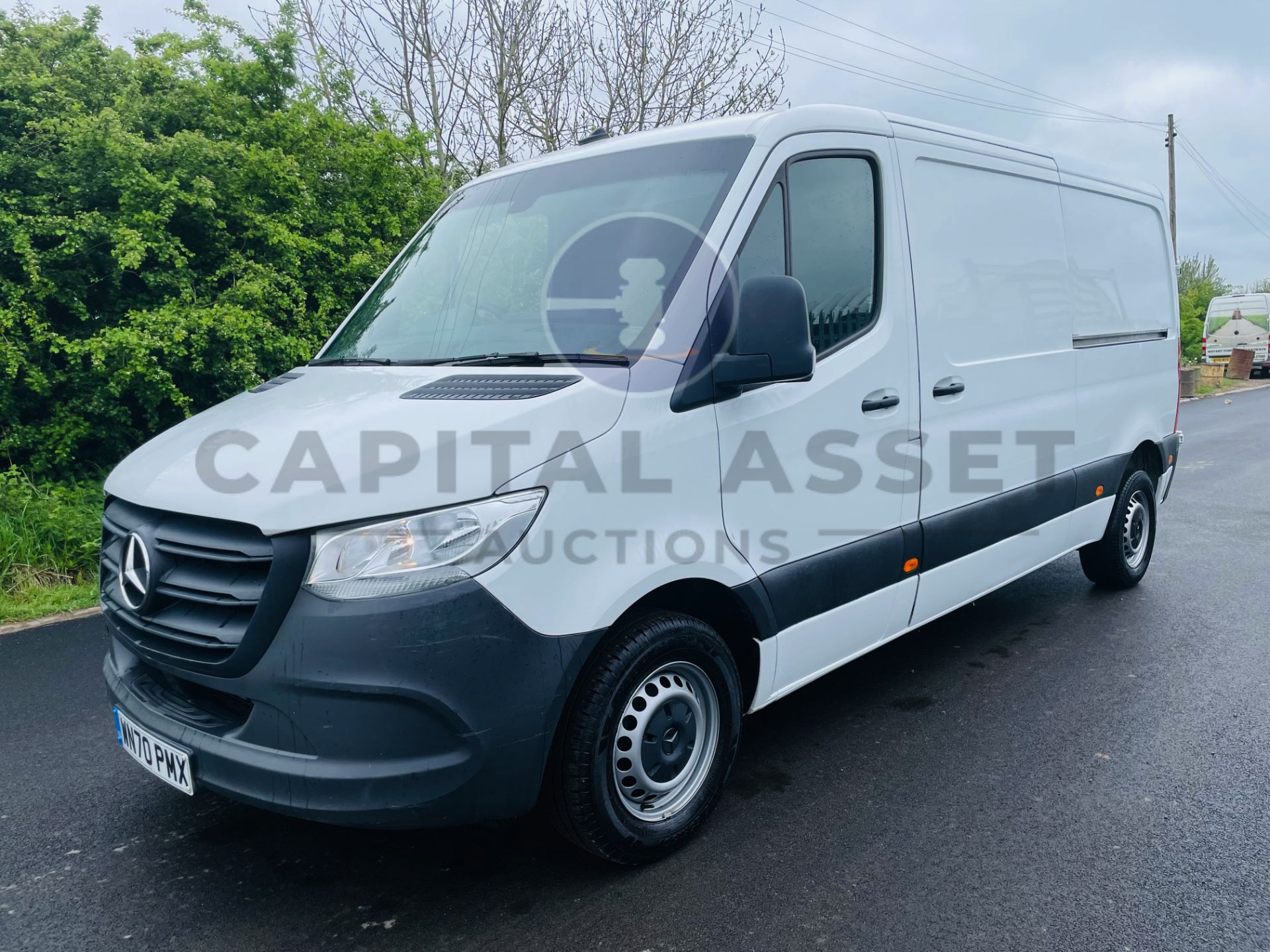 (ON SALE) MERCEDES SPRINTER 314CDI "140BHP" MWB (2021 MODEL) 1 OWNER - ONKY 44000 MILES *EURO 6* - Image 2 of 15