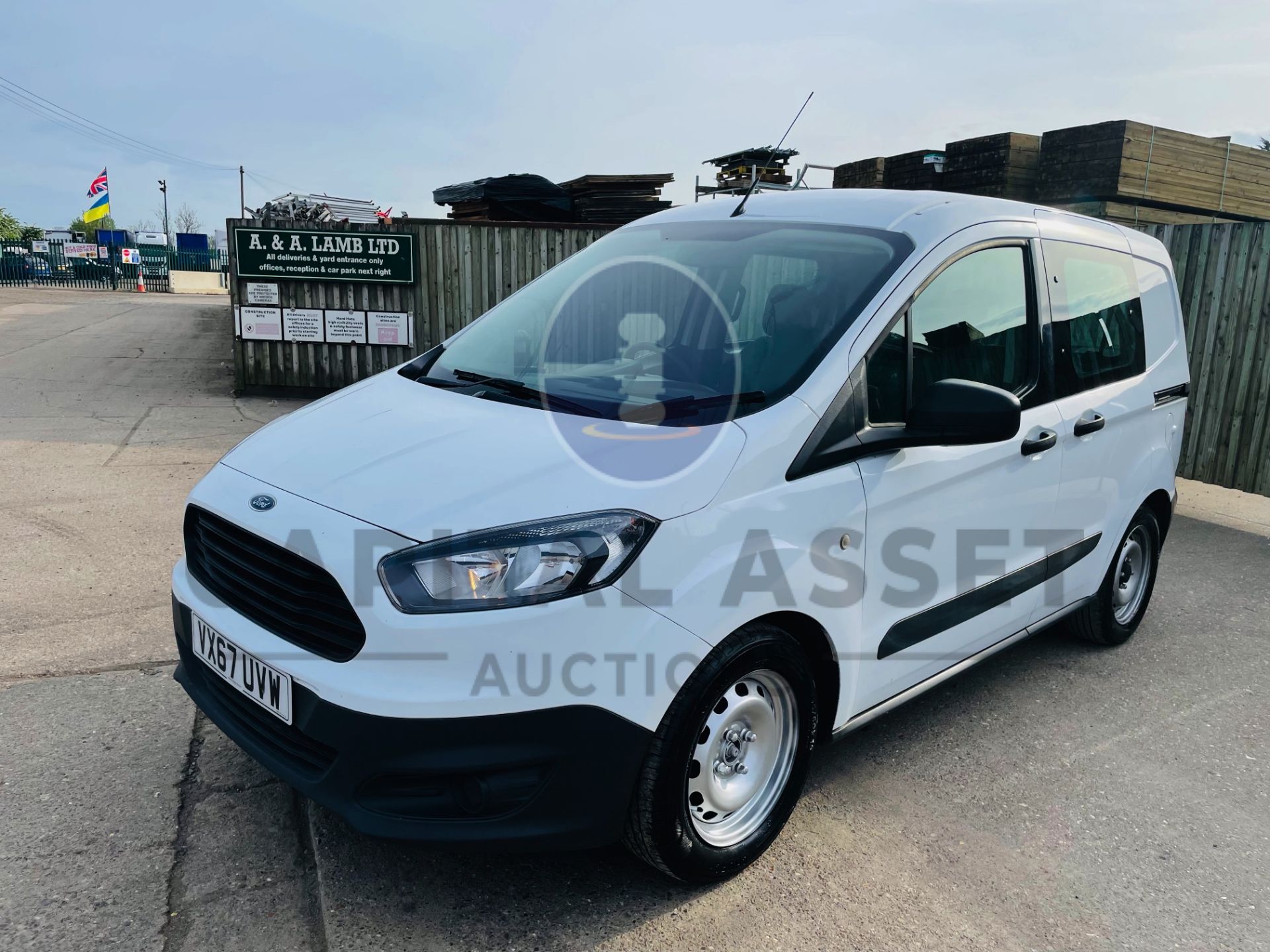 (ON SALE) FORD TRANSIT COURIER *5 SEATER CREW VAN* (2018-EURO 6) 1.5 TDCI -60 MPG+ (1 FORMER KEEPER) - Image 5 of 37