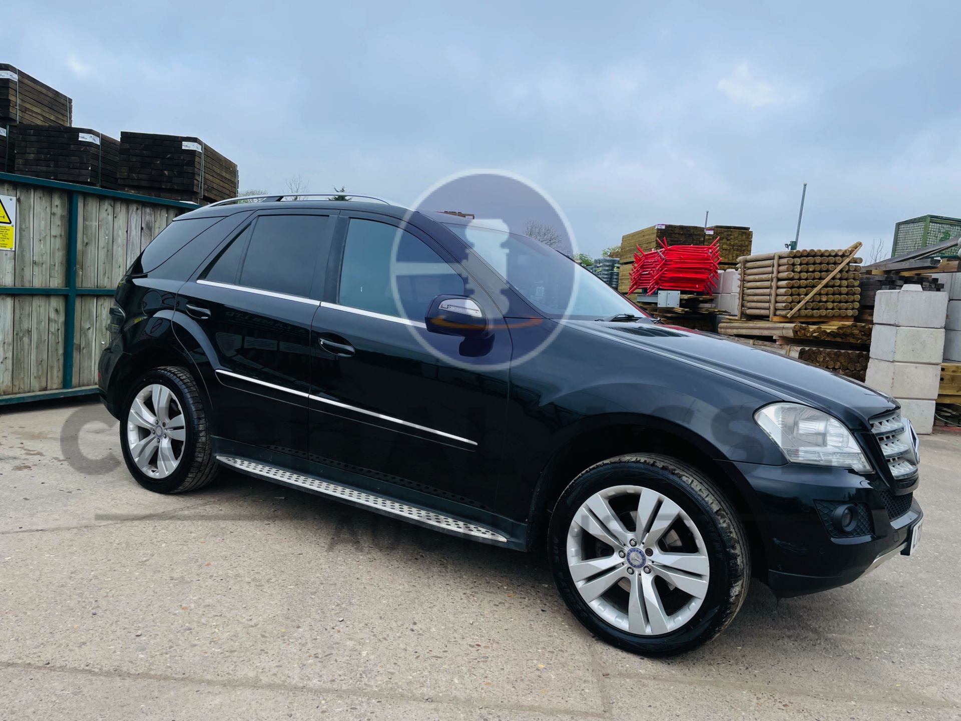 (On Sale) MERCEDES ML 320 CDI *SPORT* SUV (2009) 3.0 DIESEL - 7G TRONIC AUTO *HUGE SPEC* (NO VAT) - Image 2 of 55