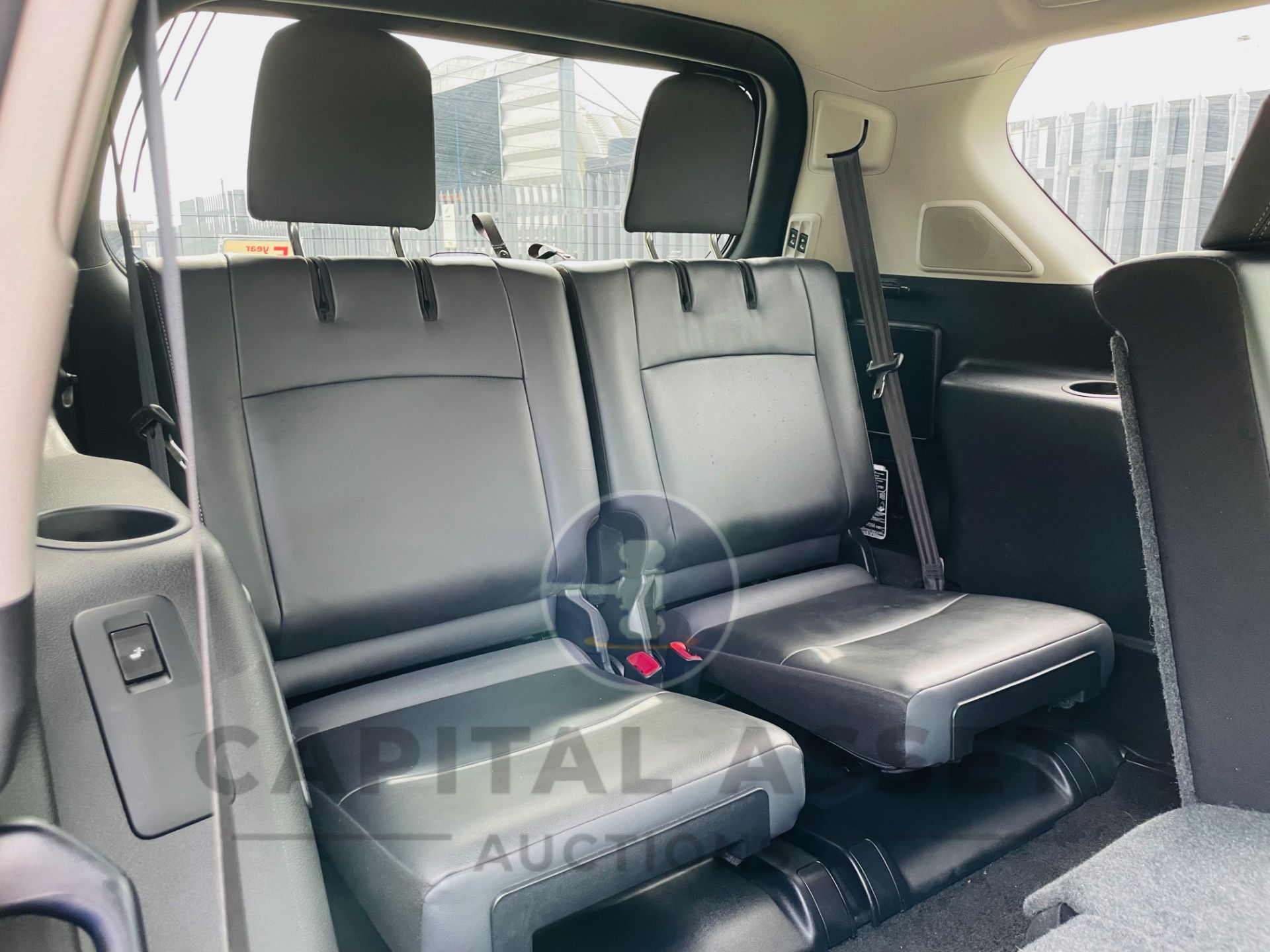 TOYOTA LAND CRUISER 2.8 D-4D "ICON" LWB (2017 MODEL) 7 SEATER - NAV - FULL LEATHER - ELEC EVERYTHING - Image 31 of 34