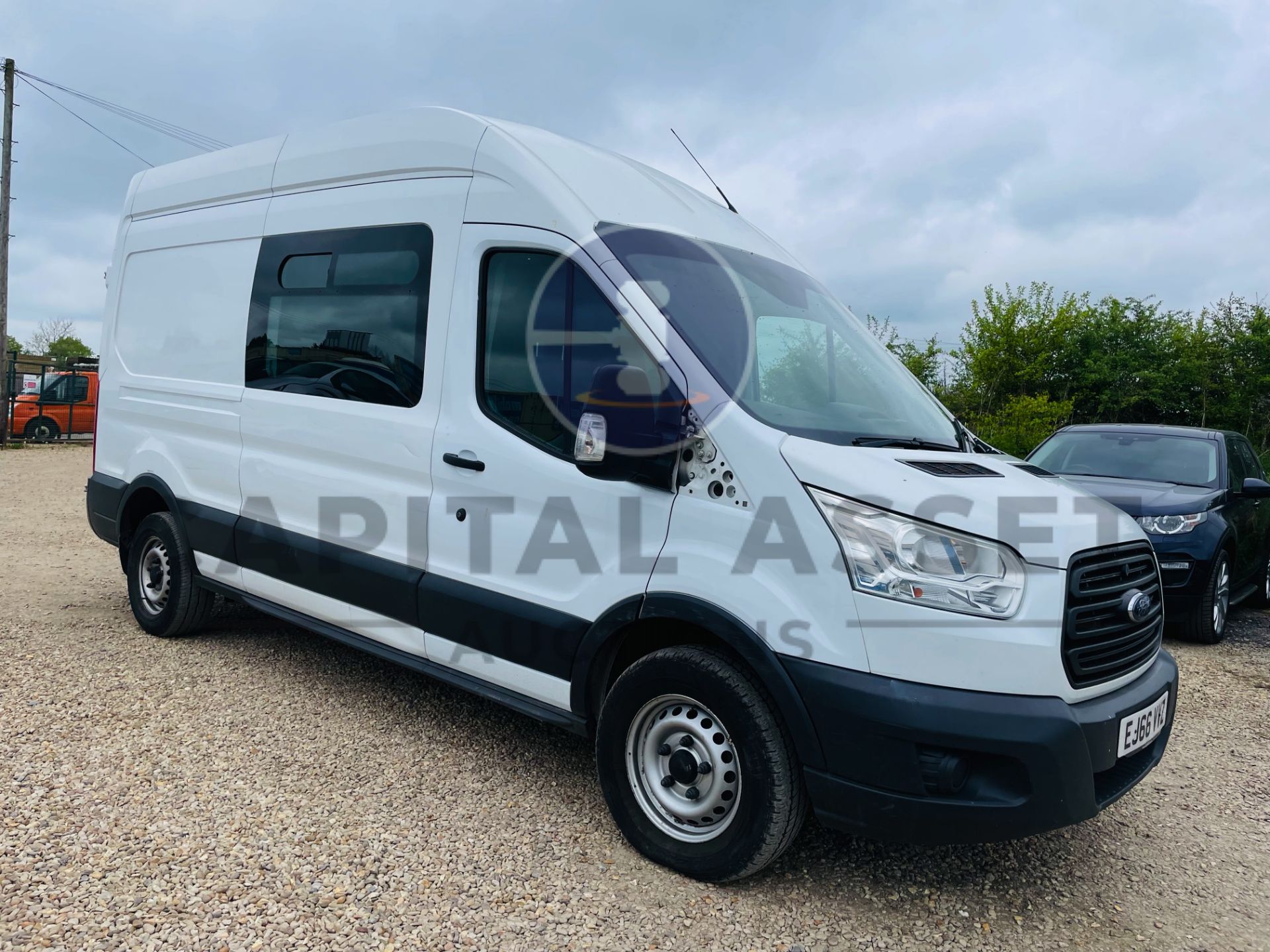 (On Sale) FORD TRANSIT 125 T350 *LWB HI-ROOF - MESSING UNIT / WELFARE VAN* (2017 - EURO 6) 2.2 TDCI - Image 3 of 44