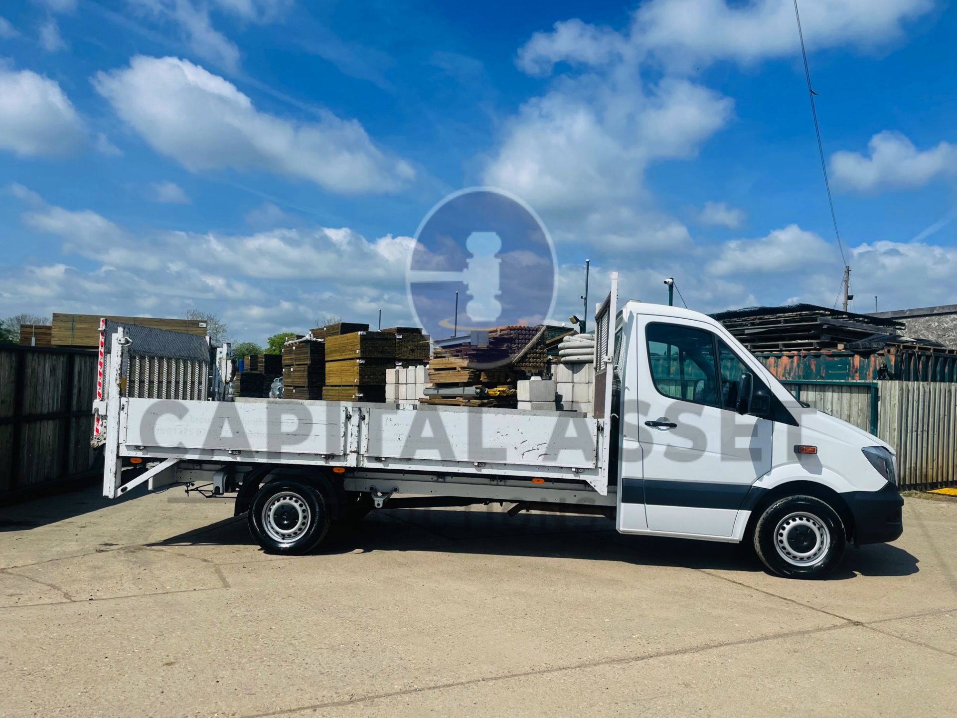 MERCEDES-BENZ SPRINTER 316 CDI *LWB - DROPSIDE TRUCK* (2018 - EURO 6) '160 BHP - 6 SPEED' - Image 14 of 37