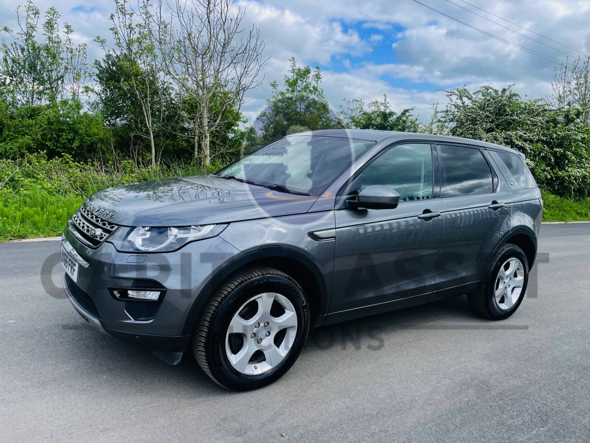 (ON SALE) LAND ROVER DISCOVERY SPORT *SE TECH* SUV (2017 - EURO 6) 2.0 TD4 - AUTO STOP/START(NO VAT) - Image 6 of 51