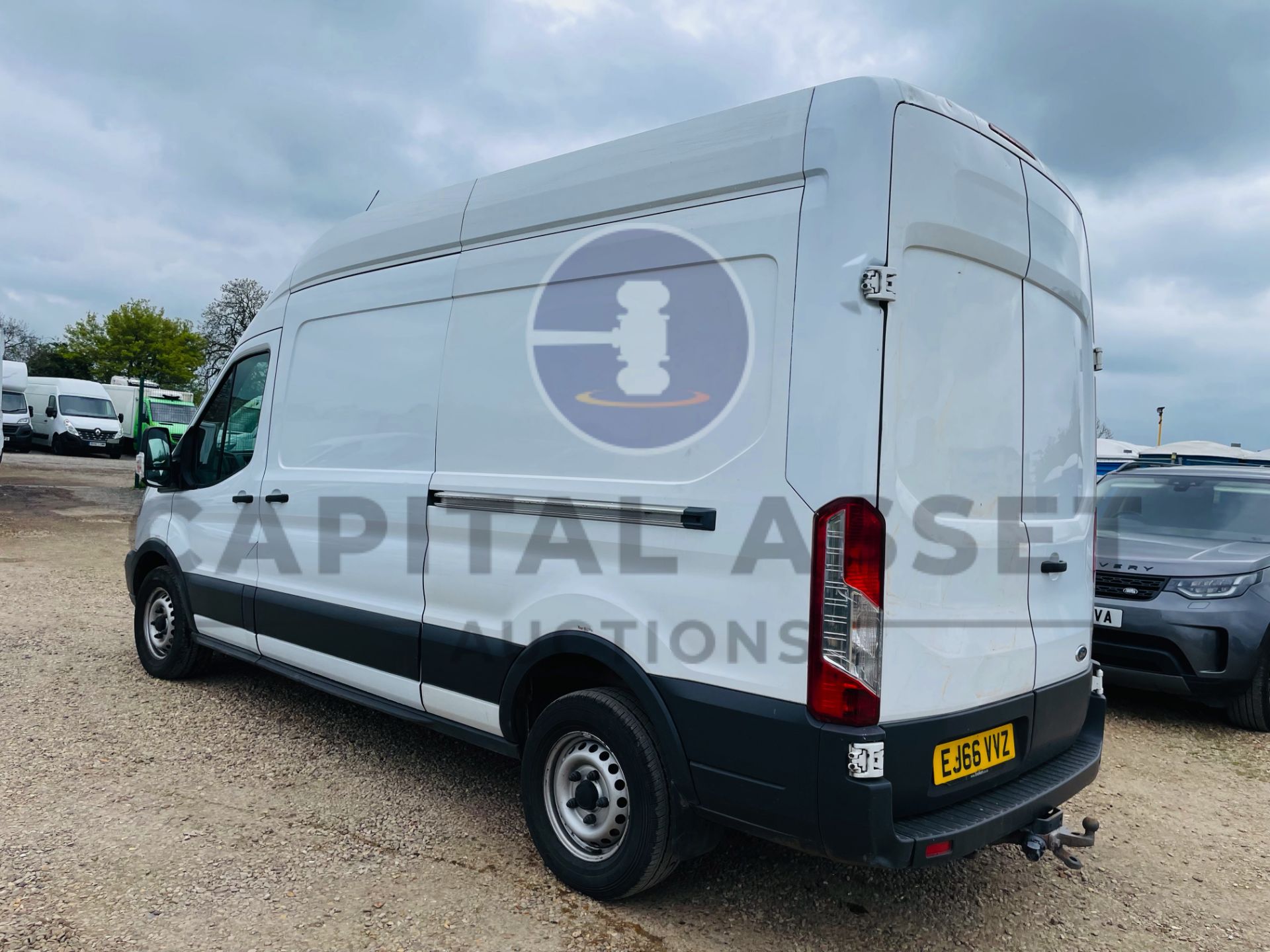 (On Sale) FORD TRANSIT 125 T350 *LWB HI-ROOF - MESSING UNIT / WELFARE VAN* (2017 - EURO 6) 2.2 TDCI - Image 10 of 44