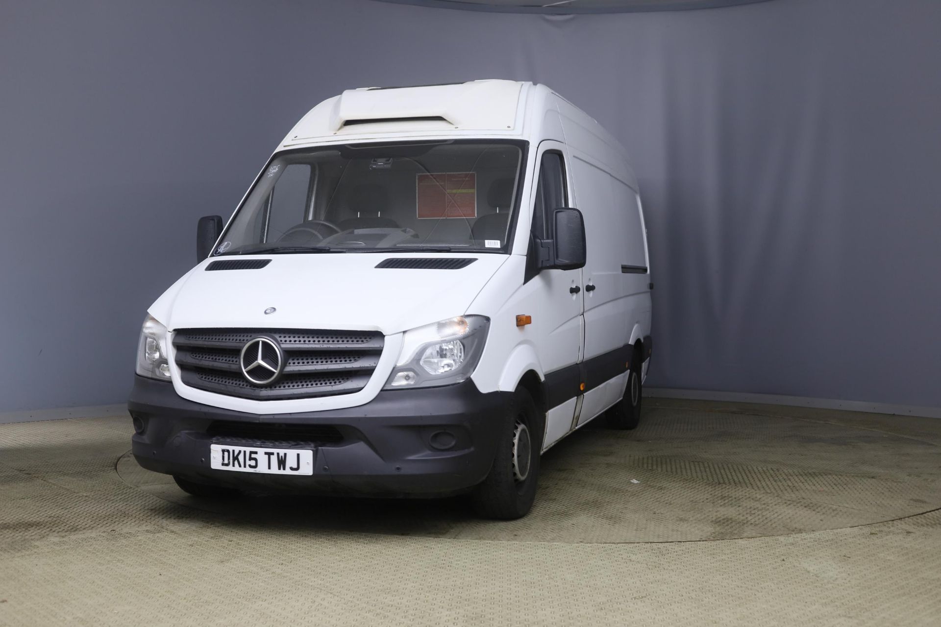 MERCEDES-BENZ SPRINTER 313 CDI *MWB HI-ROOF* FRIDGE / FREEZER VAN (2015 MODEL) *ONLY 64,000 MILES* - Image 6 of 12