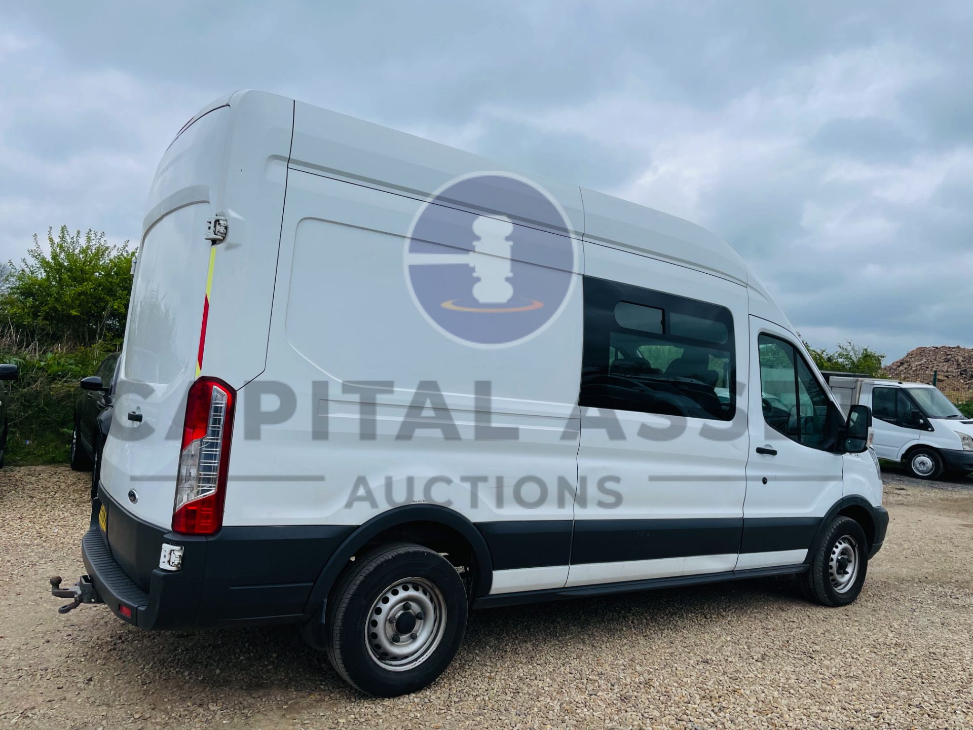 (On Sale) FORD TRANSIT 125 T350 *LWB HI-ROOF - MESSING UNIT / WELFARE VAN* (2017 - EURO 6) 2.2 TDCI - Image 13 of 44