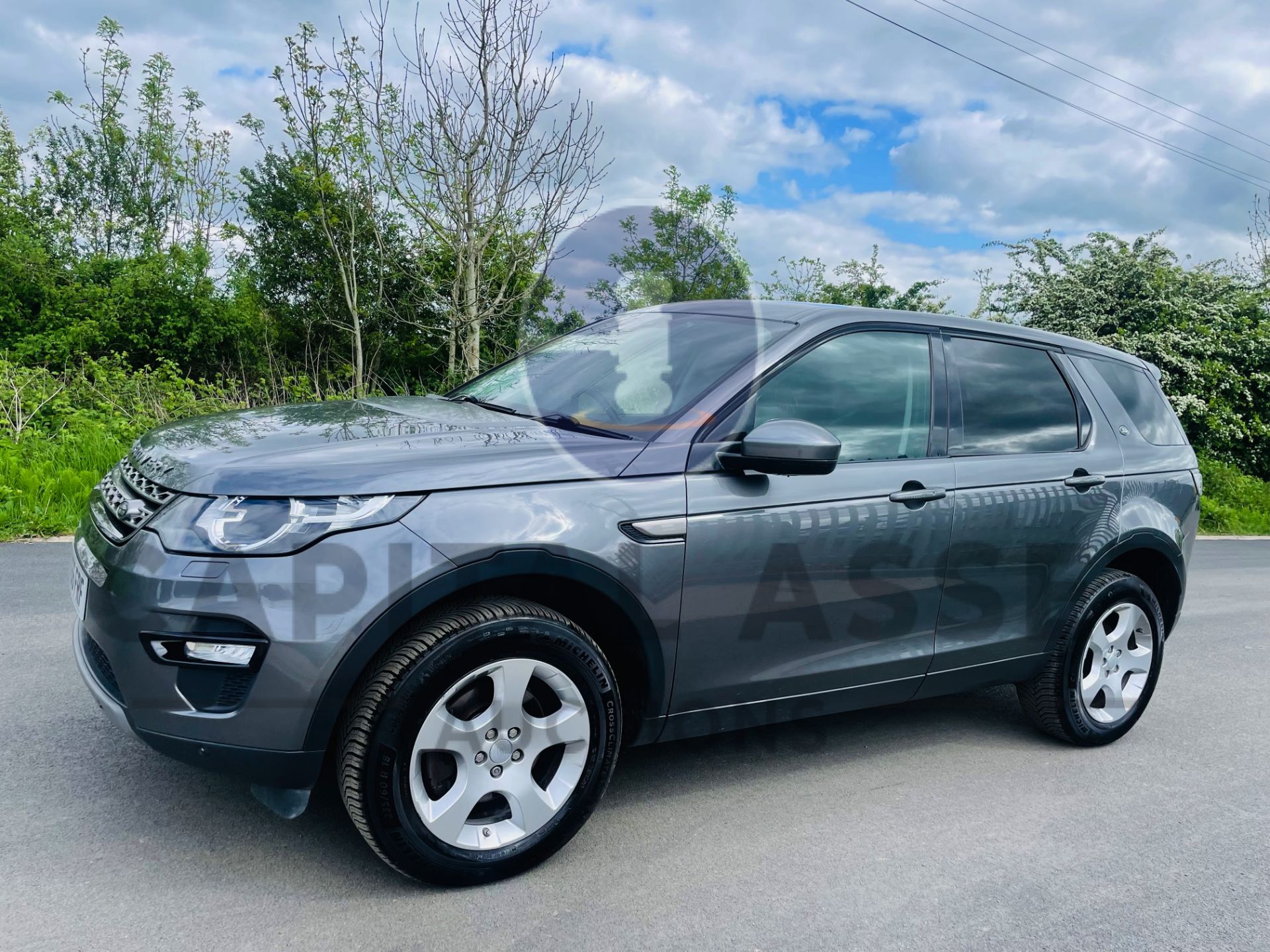 (ON SALE) LAND ROVER DISCOVERY SPORT *SE TECH* SUV (2017 - EURO 6) 2.0 TD4 - AUTO STOP/START(NO VAT) - Image 7 of 51