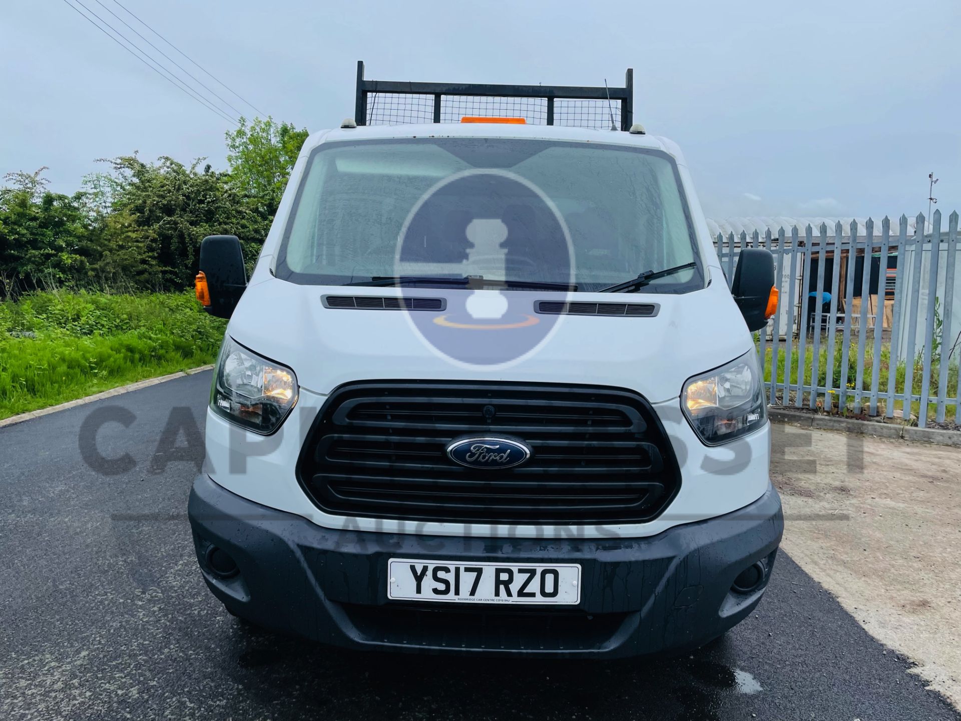 FORD TRANSIT 130 T350 *LWB - D/CAB TIPPER* (2017 - EURO 6) 2.0 TDCI 'ECOBLUE' (3500 KG) *U-LEZ* - Image 4 of 41