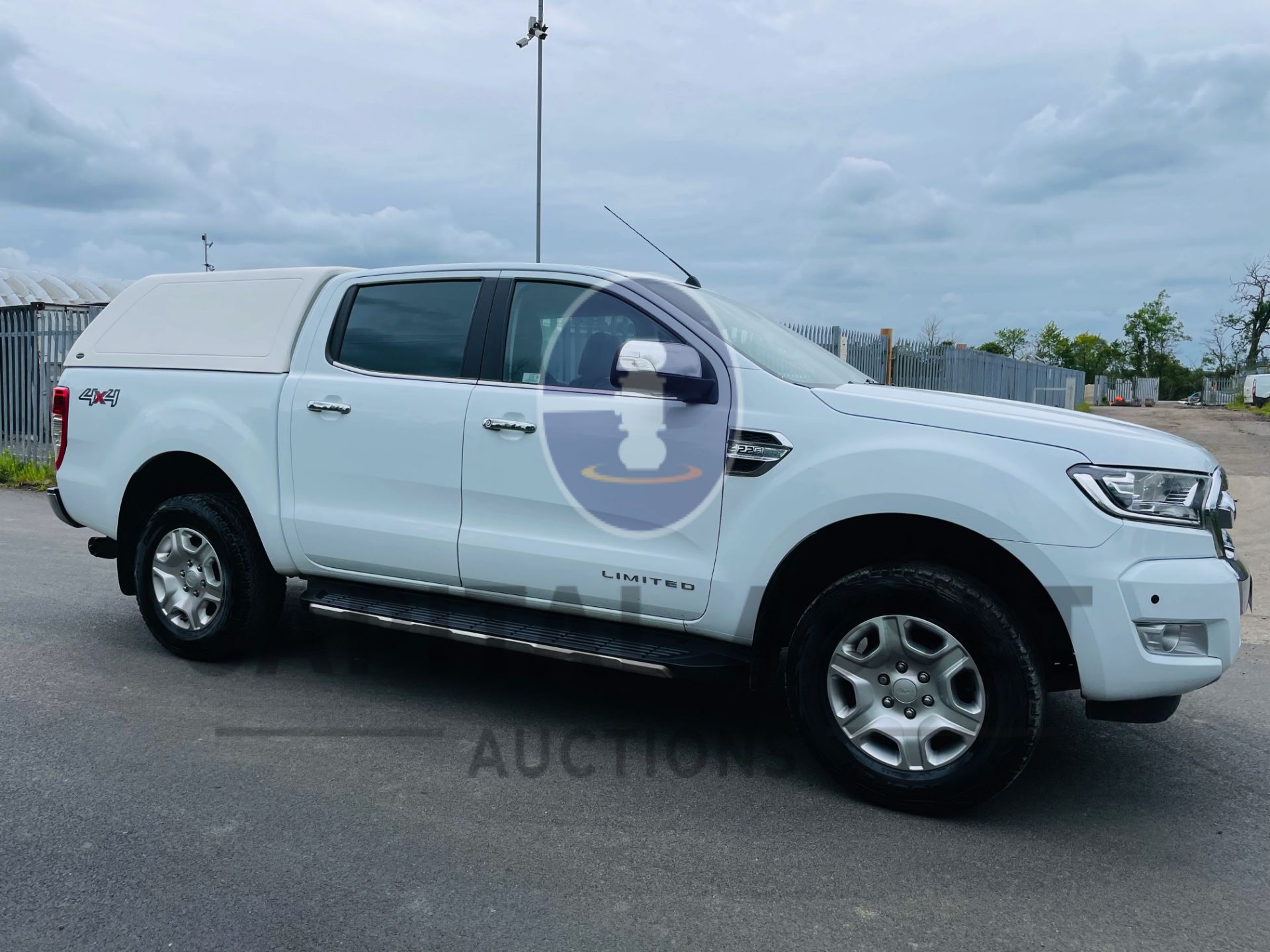 FORD RANGER *LIMITED EDITION* DOUBLE CAB PICK-UP (2018 - EURO 6) 2.2 TDCI - 6 SPEED (1 FORMER OWNER) - Image 2 of 51