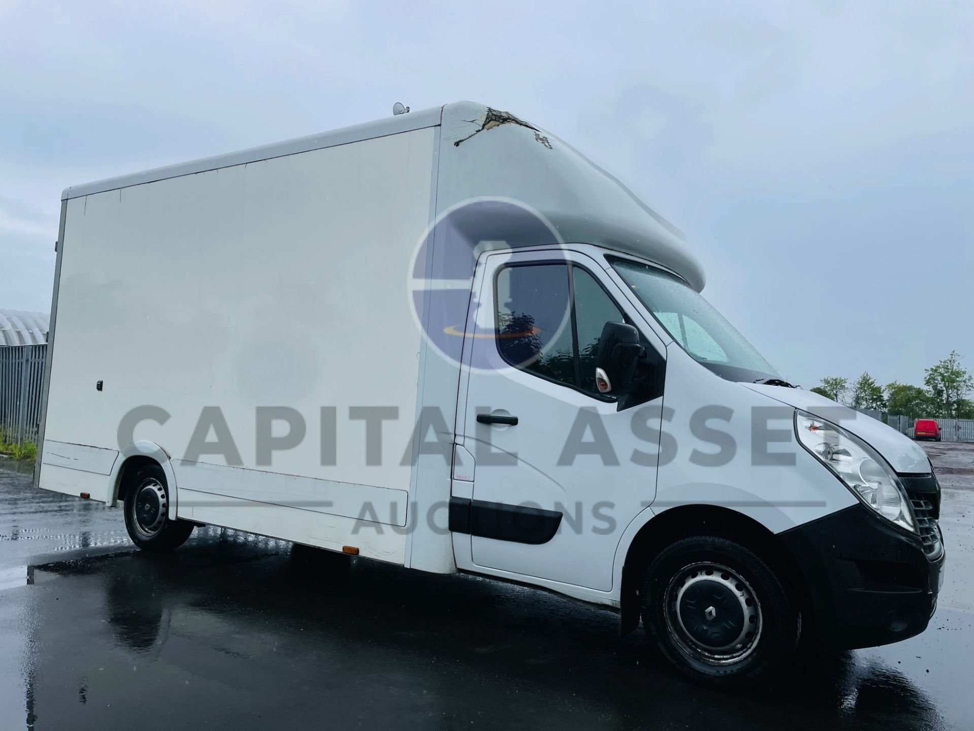 (On Sale) RENAULT MASTER 'BUSINESS' *LWB - LOW LOADER / LUTON BOX* (68 REG - EURO 6) 2.3 DCI *A/C* - Image 11 of 40