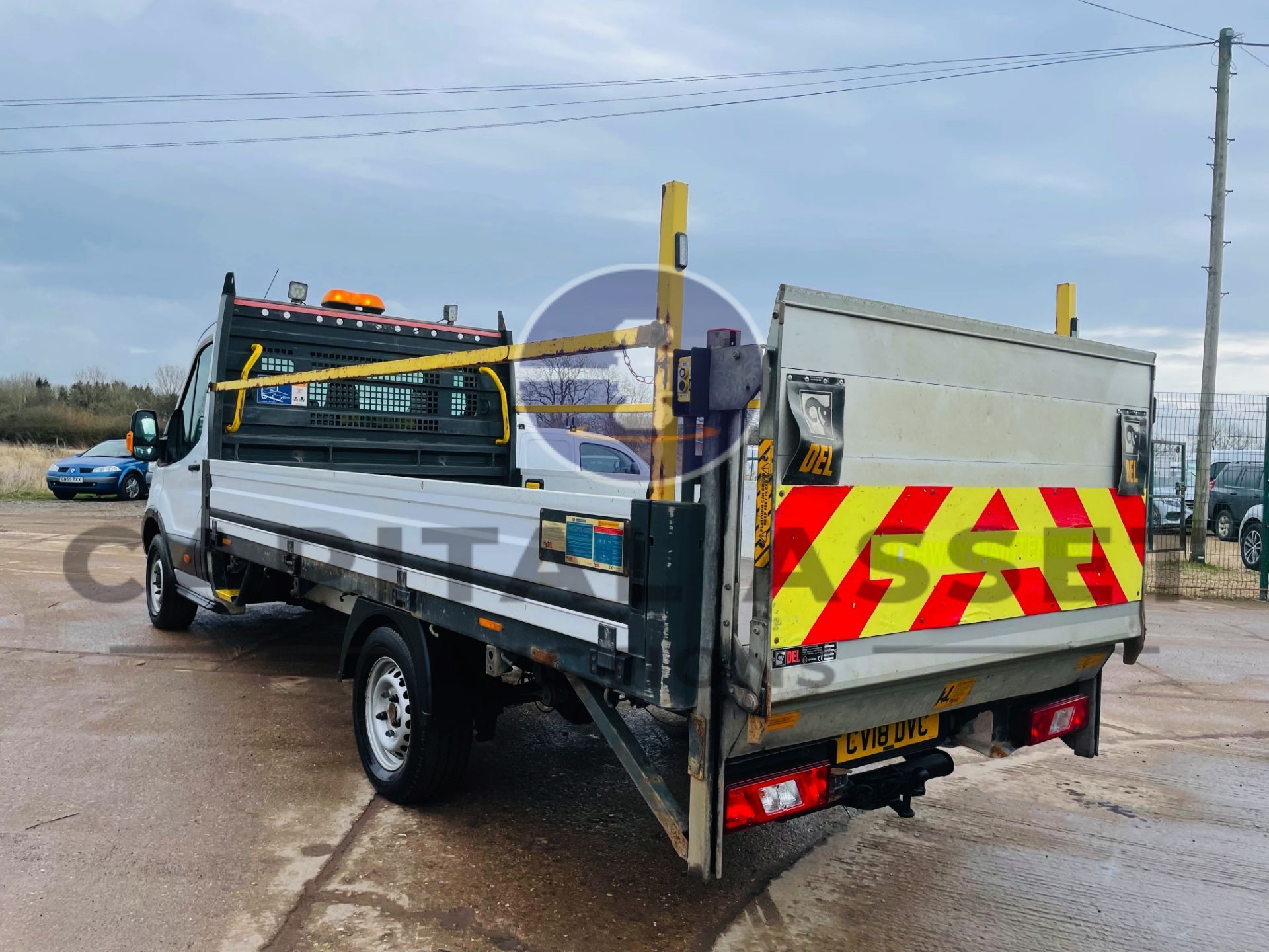 (On Sale) FORD TRANSIT 130 T350L RWD *LWB - DROPSIDE TRUCK* (2018 - EURO 6) '130 BHP - *TAIL-LIFT* - Image 7 of 30