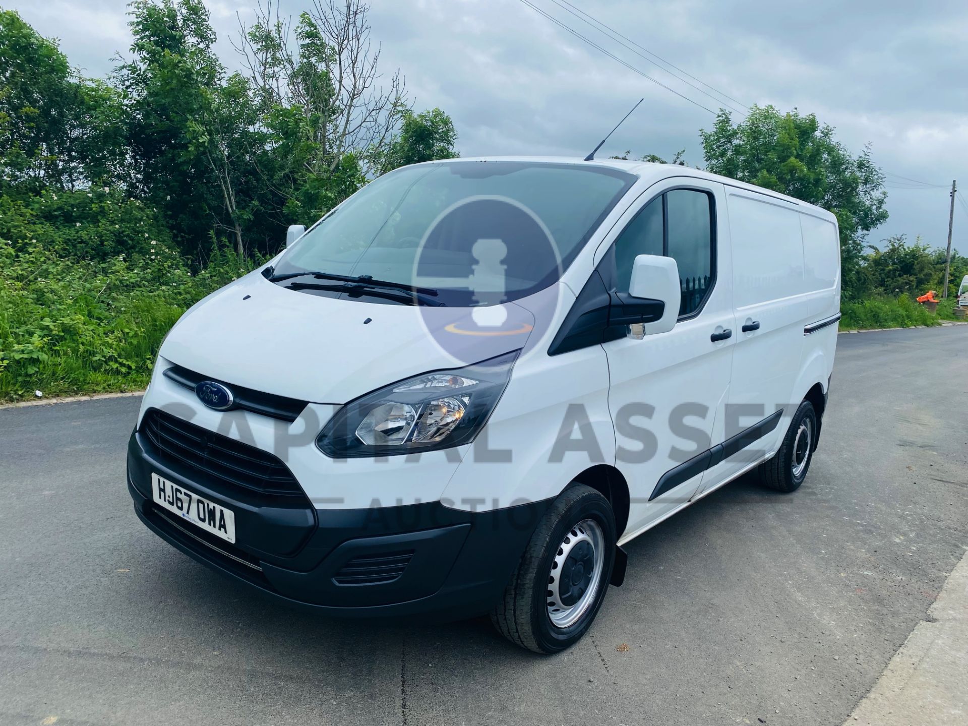 (On Sale) FORD TRANSIT CUSTOM *SWB - PANEL VAN* (67 REG - EURO 6) 2.0 TDCI - STOP/START - 6 SPEED - Image 5 of 40