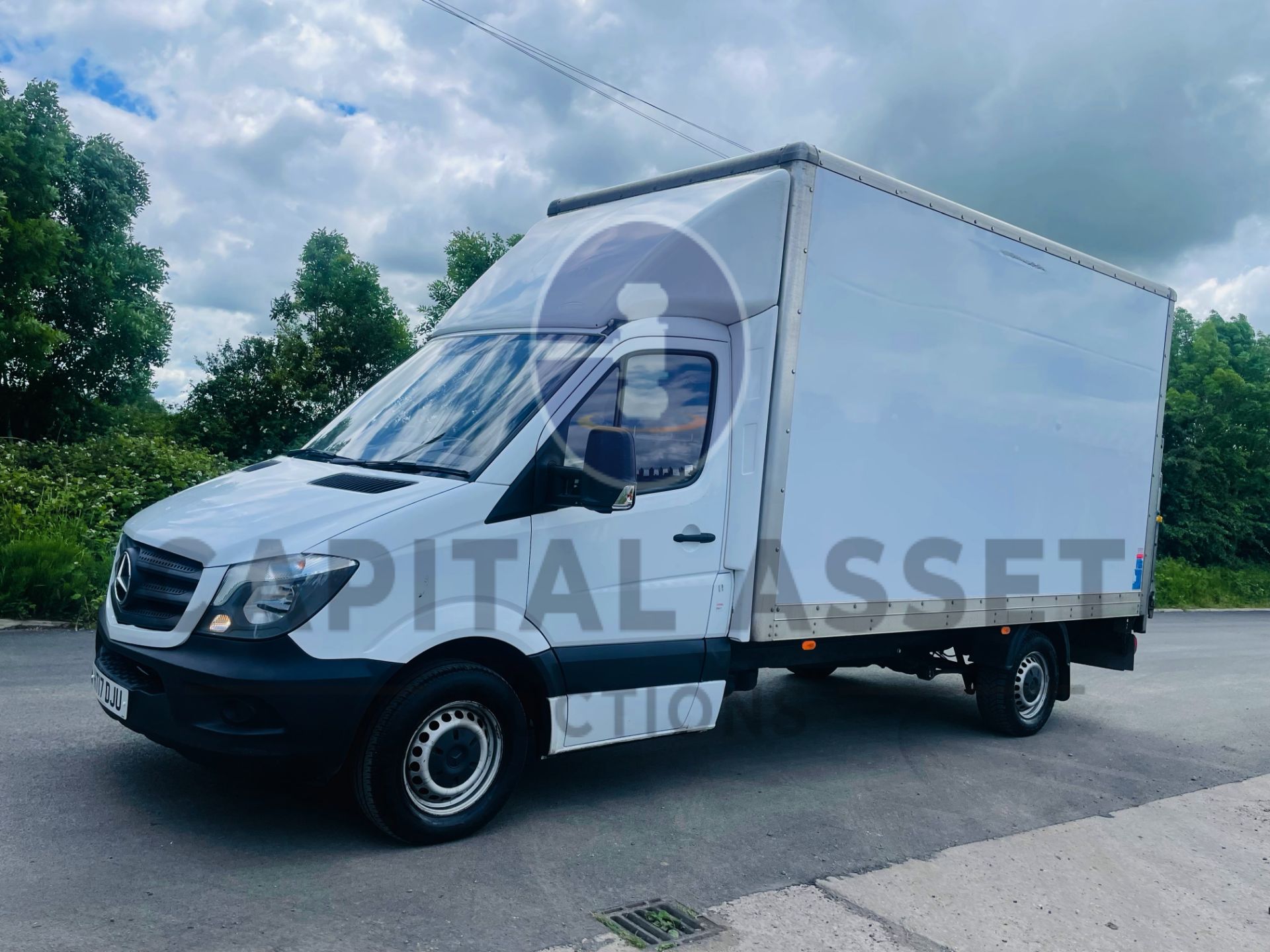 (On Sale) MERCEDES-BENZ SPRINTER 314 CDI *LWB - LUTON* (2017 - EURO 6) 140 BHP - AUTO *TAIL-LIFT*