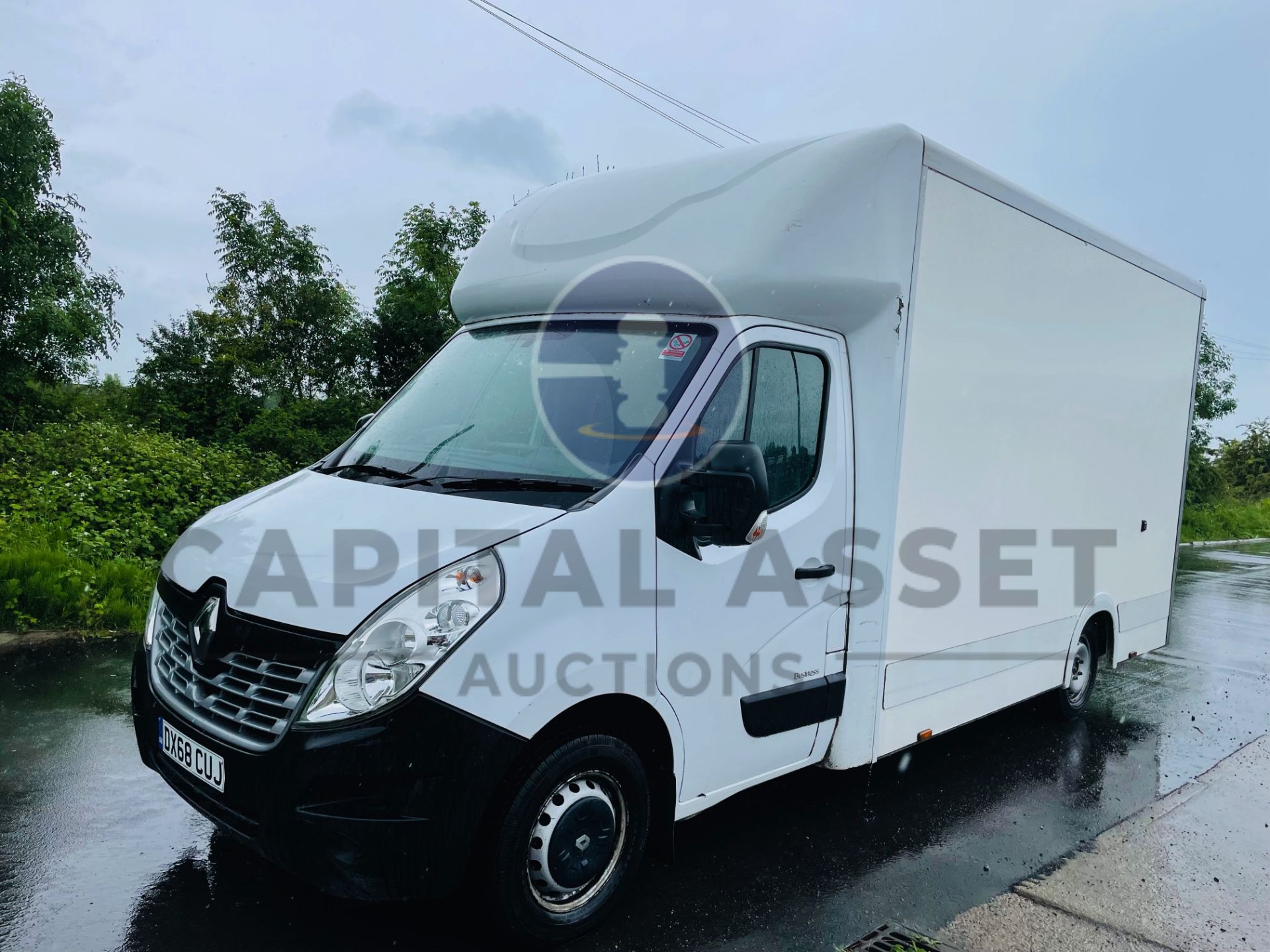 (On Sale) RENAULT MASTER 'BUSINESS' *LWB - LOW LOADER / LUTON BOX* (68 REG - EURO 6) 2.3 DCI *A/C* - Image 2 of 40