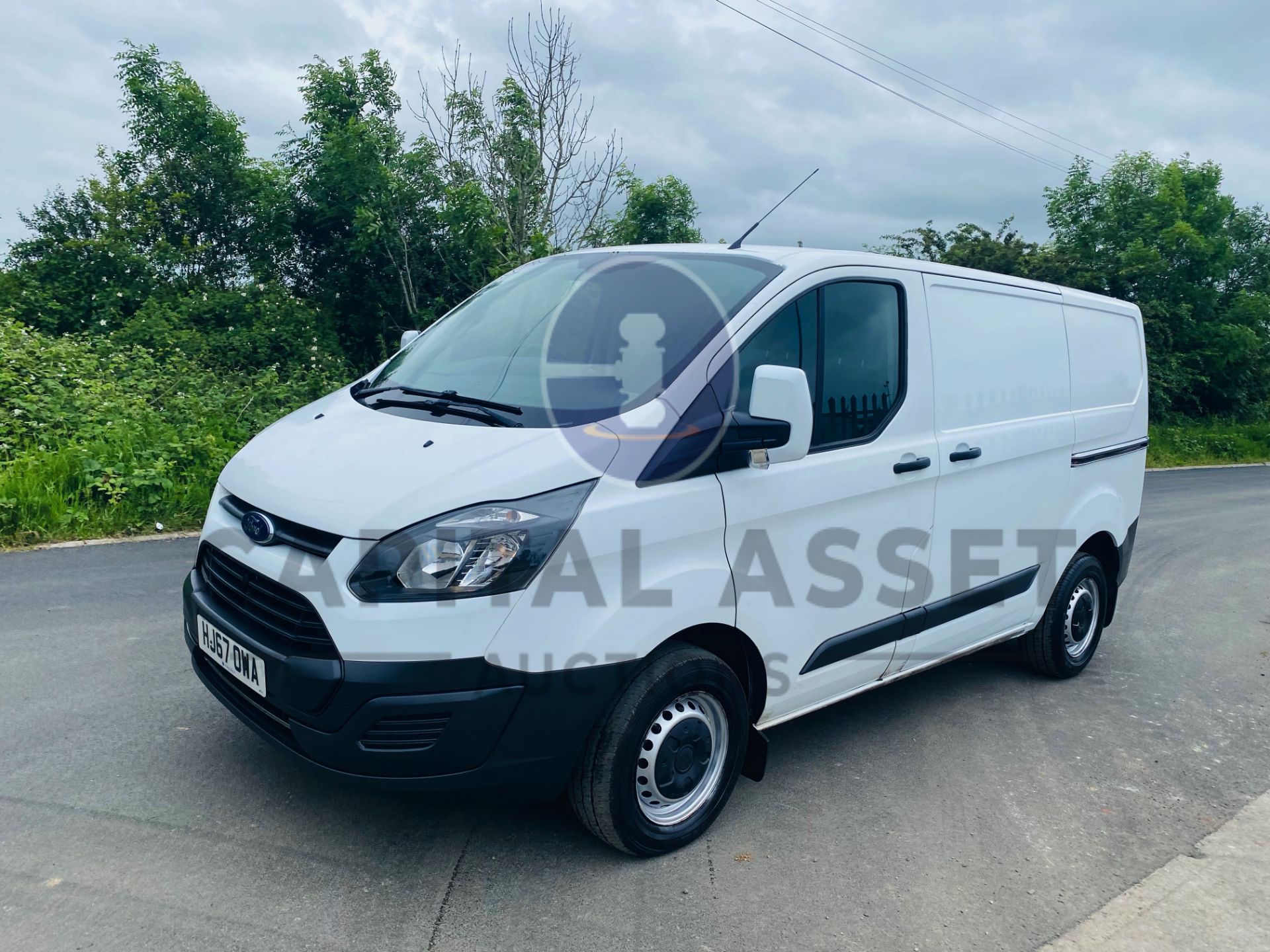 (On Sale) FORD TRANSIT CUSTOM *SWB - PANEL VAN* (67 REG - EURO 6) 2.0 TDCI - STOP/START - 6 SPEED - Image 6 of 40