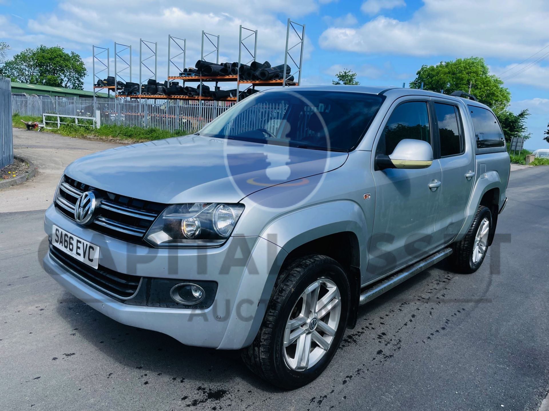 VOLKSWAGEN AMAROK *HIGHLINE* D/CAB PICK-UP (2017 - EURO 6) 4MOTION - AUTO *LEATHER & NAV* (TOP SPEC) - Image 5 of 49