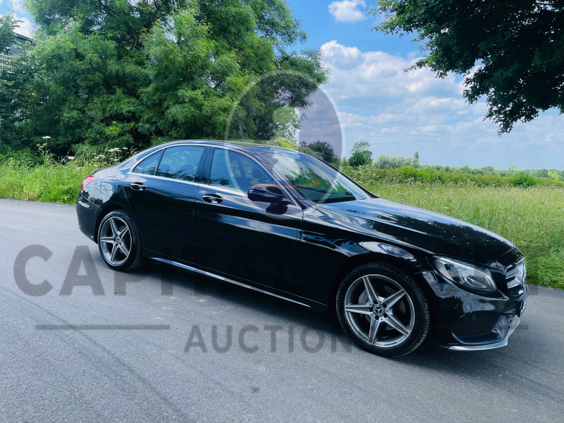 (ON SALE) MERCEDES-BENZ C220d *AMG LINE* (2018 - EURO 6) 9G TRONIC AUTO - LEATHER - SAT NAV *NO VAT* - Image 2 of 46