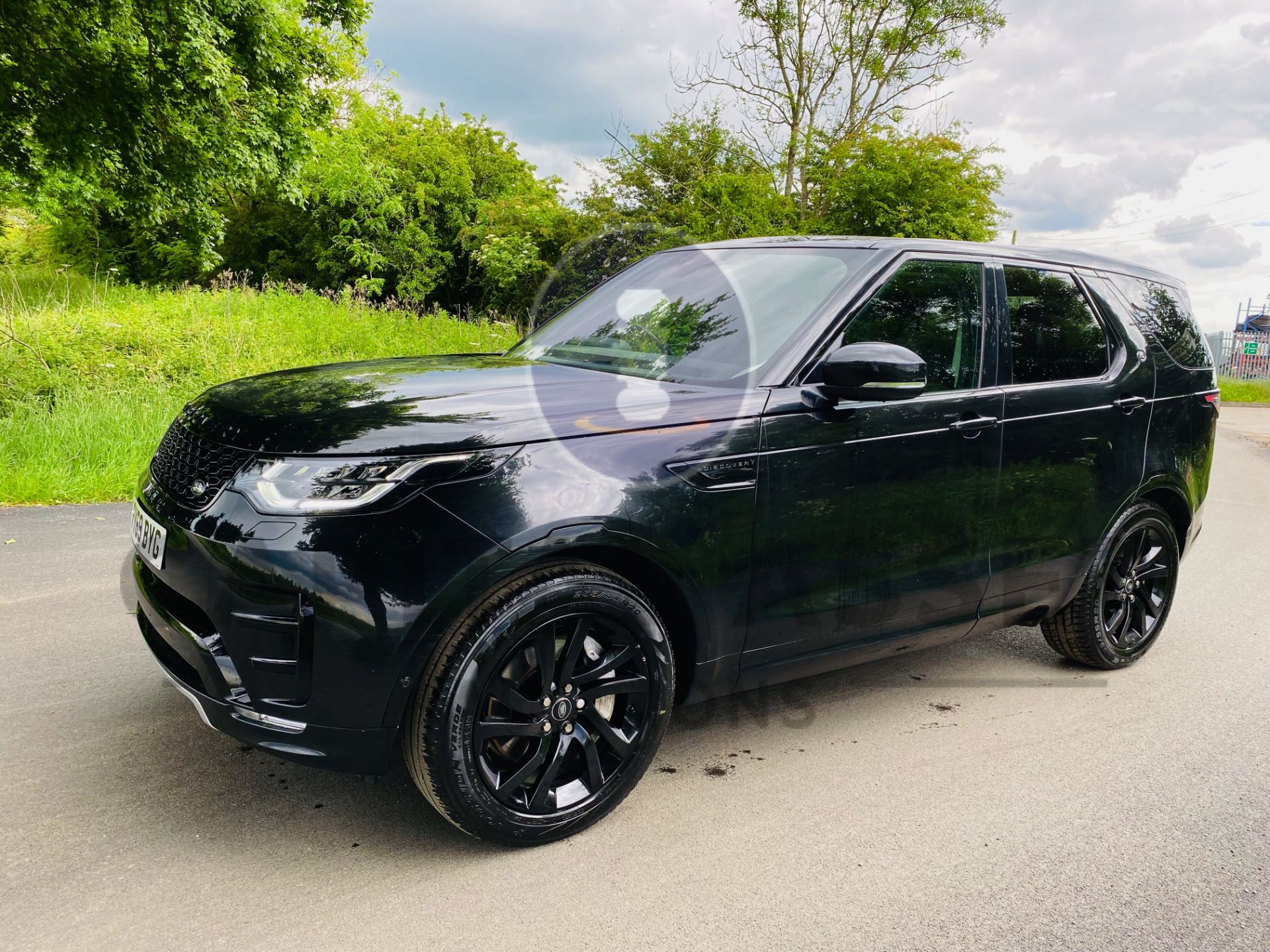 LAND ROVER DISCOVERY 5 *LANDMARK* 7 SEATER SUV (2020 - EURO 6) 3.0 SD6 - 8 SPEED AUTO *FULLY LOADED* - Image 6 of 63