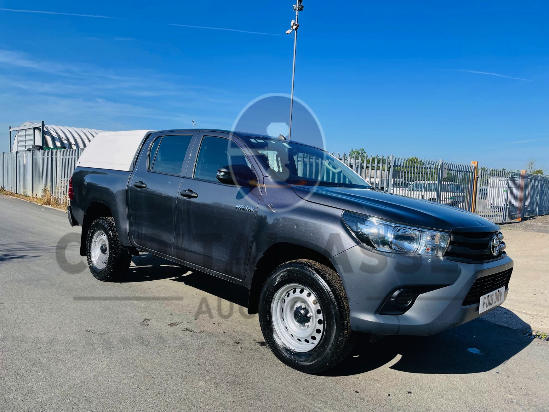 (On Sale) TOYOTA HILUX *DOUBLE CAB PICK-UP* (2018 - EURO 6) 2.4 D-4D - 6 SPEED *ONLY 52,000 MILES* - Image 13 of 43